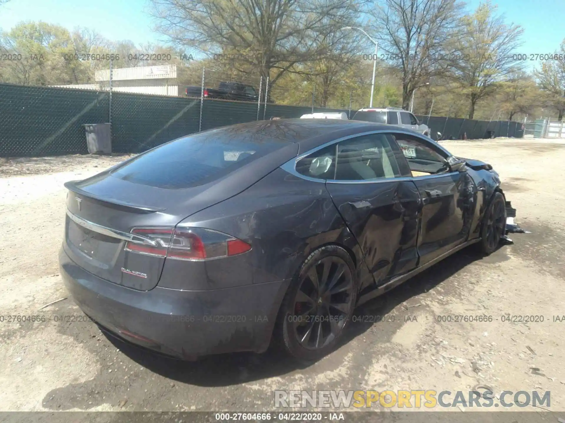 4 Фотография поврежденного автомобиля 5YJSA1E44KF332731 TESLA MODEL S 2019