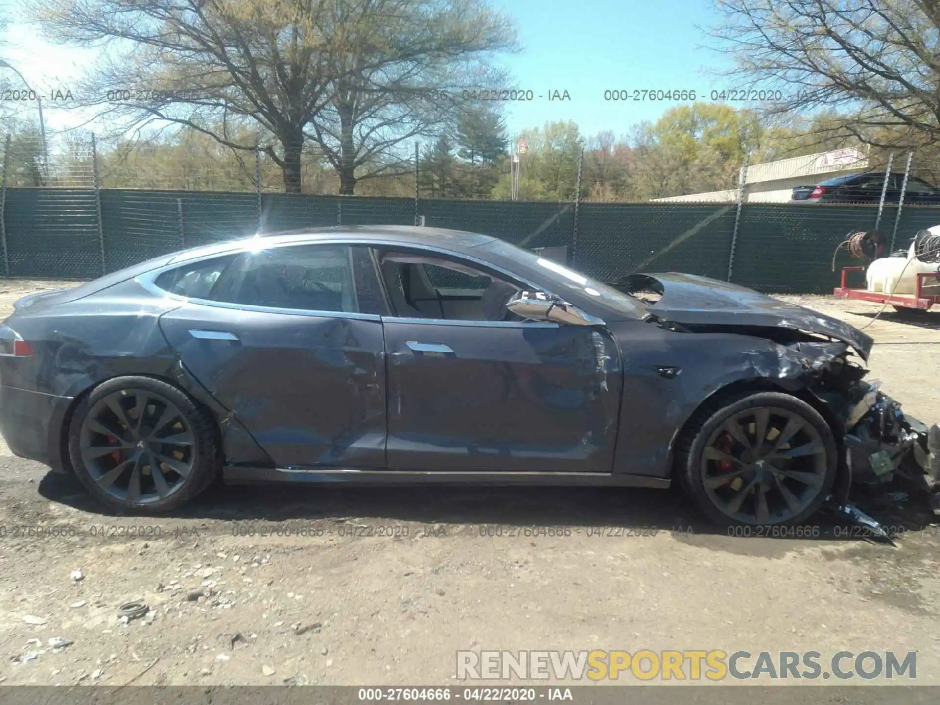 6 Photograph of a damaged car 5YJSA1E44KF332731 TESLA MODEL S 2019