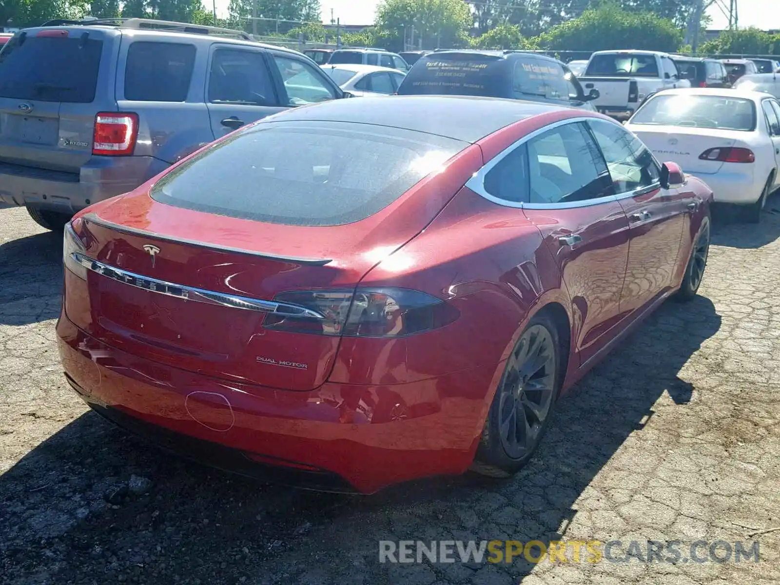 4 Photograph of a damaged car 5YJSA1E45KF330826 TESLA MODEL S 2019