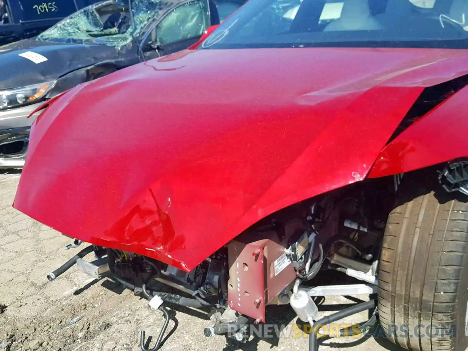 9 Photograph of a damaged car 5YJSA1E45KF330826 TESLA MODEL S 2019