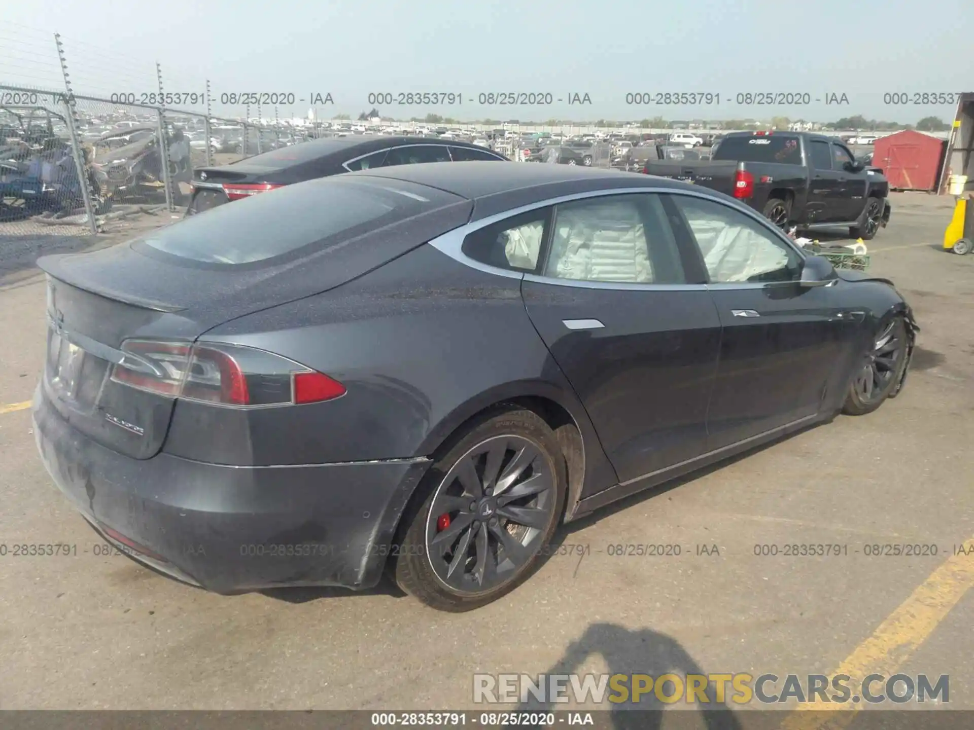 4 Photograph of a damaged car 5YJSA1E46KF330656 TESLA MODEL S 2019