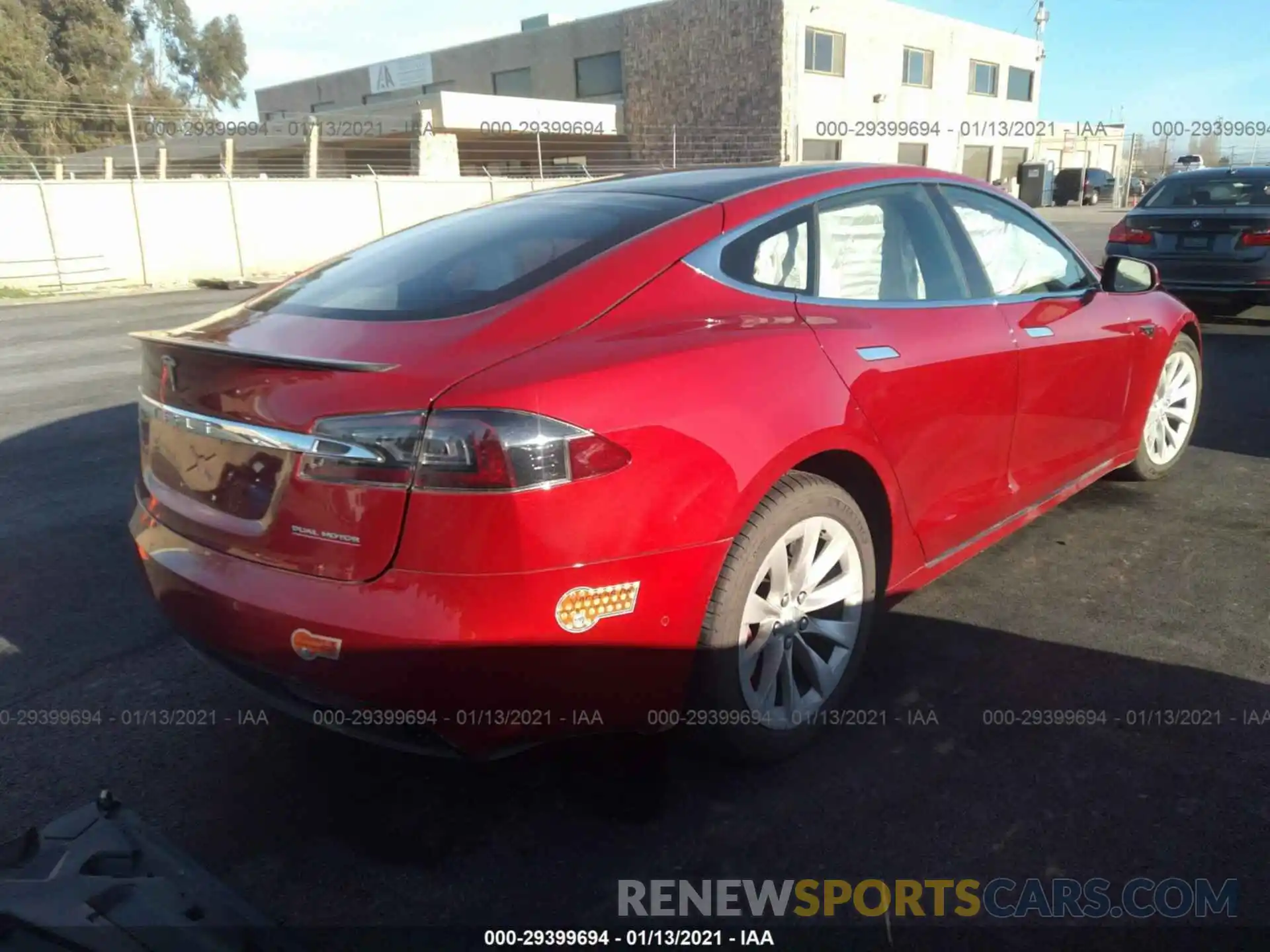 4 Photograph of a damaged car 5YJSA1E46KF341415 TESLA MODEL S 2019