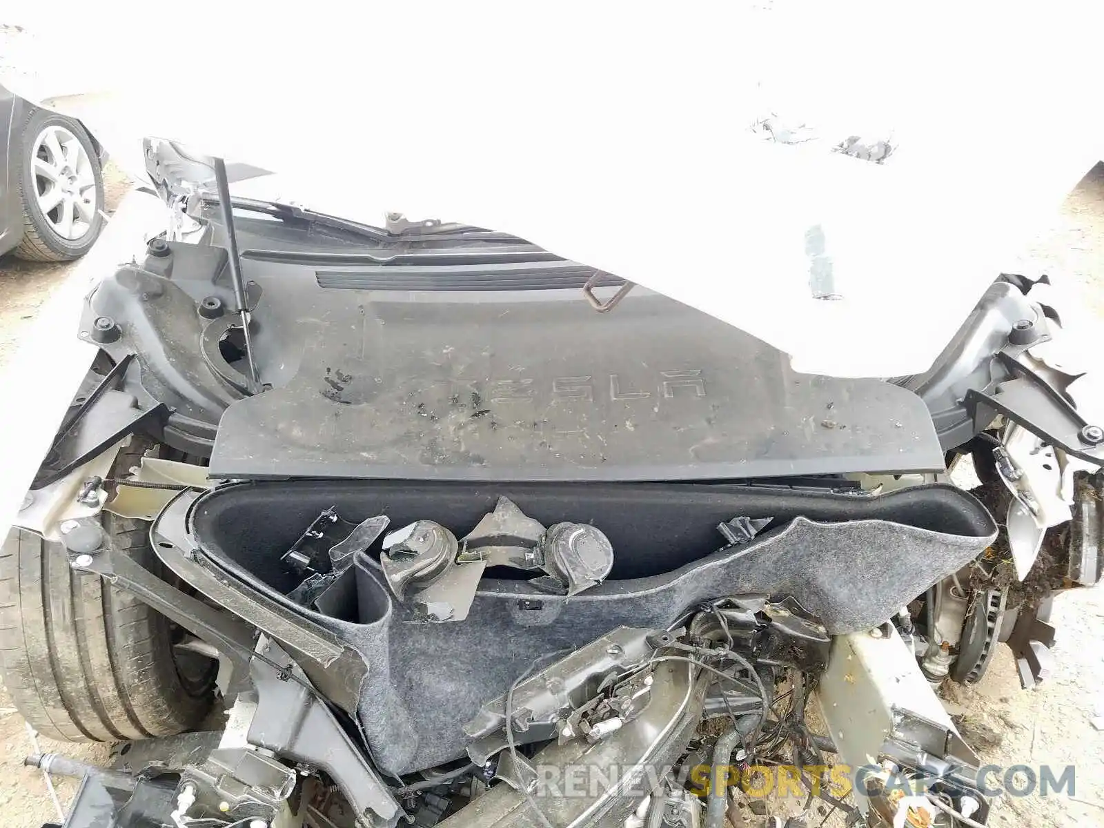 7 Photograph of a damaged car 5YJSA1E48KF309002 TESLA MODEL S 2019