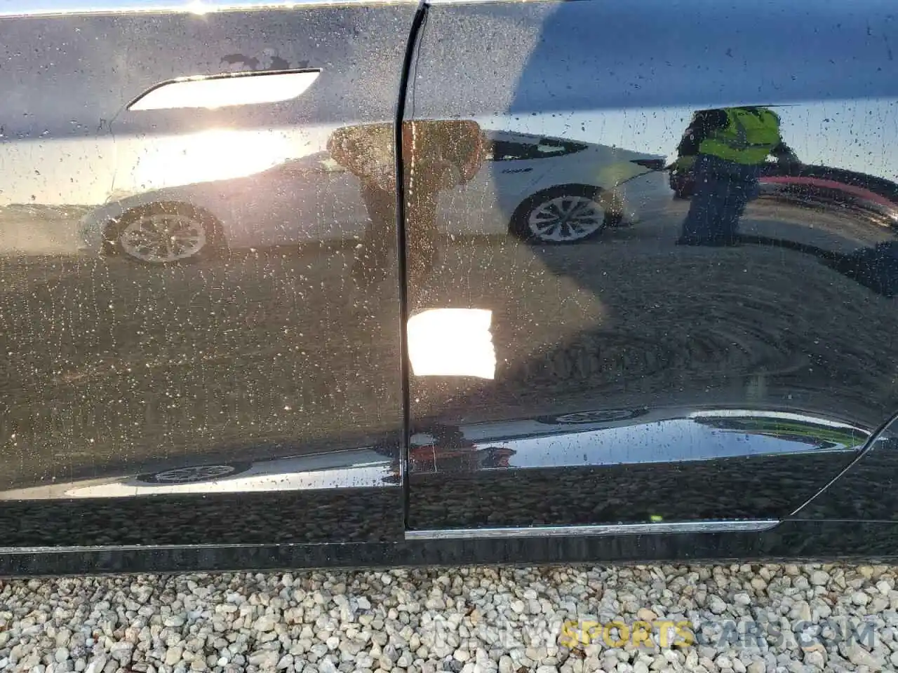 9 Photograph of a damaged car 5YJSA1E4XKF308997 TESLA MODEL S 2019