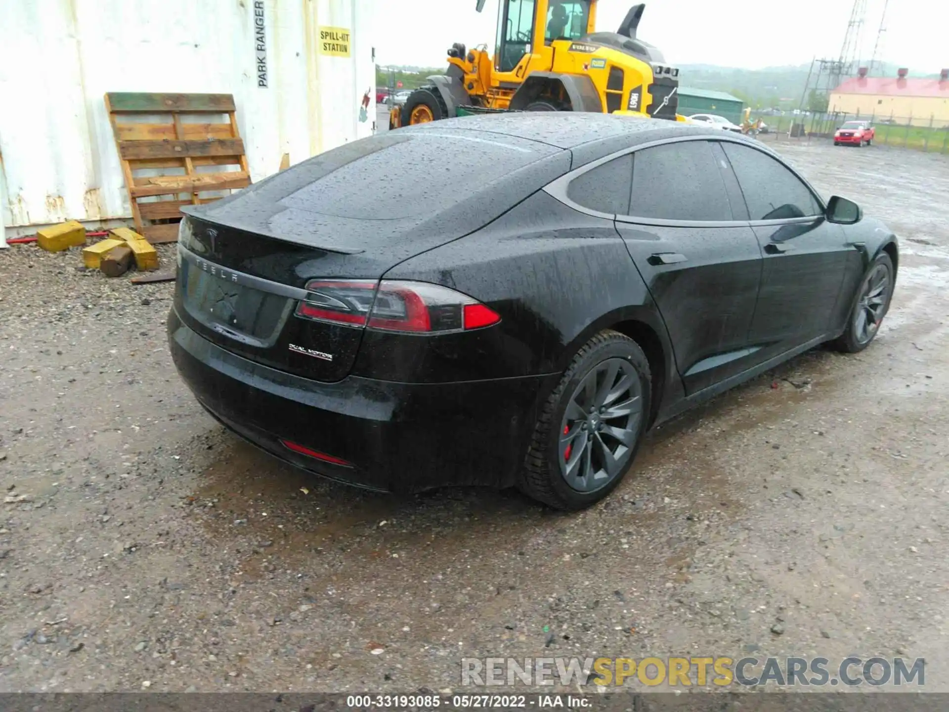 4 Photograph of a damaged car 5YJSA1E4XKF330398 TESLA MODEL S 2019