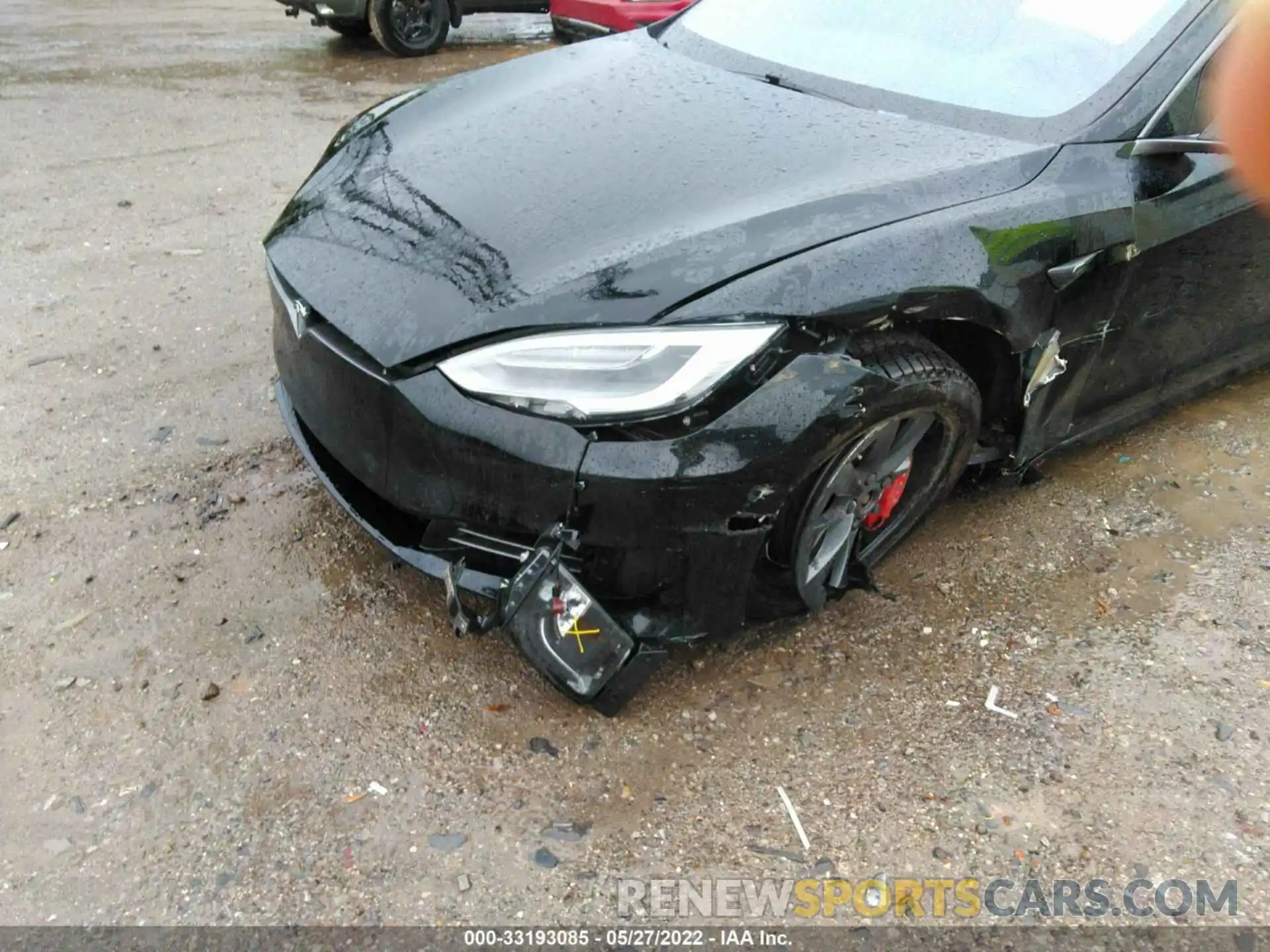 6 Photograph of a damaged car 5YJSA1E4XKF330398 TESLA MODEL S 2019