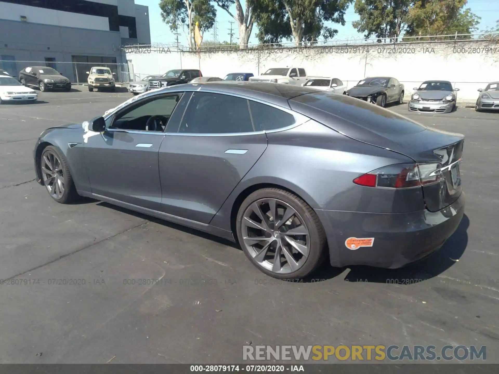 3 Photograph of a damaged car 5YJSA1E20LF358534 TESLA MODEL S 2020