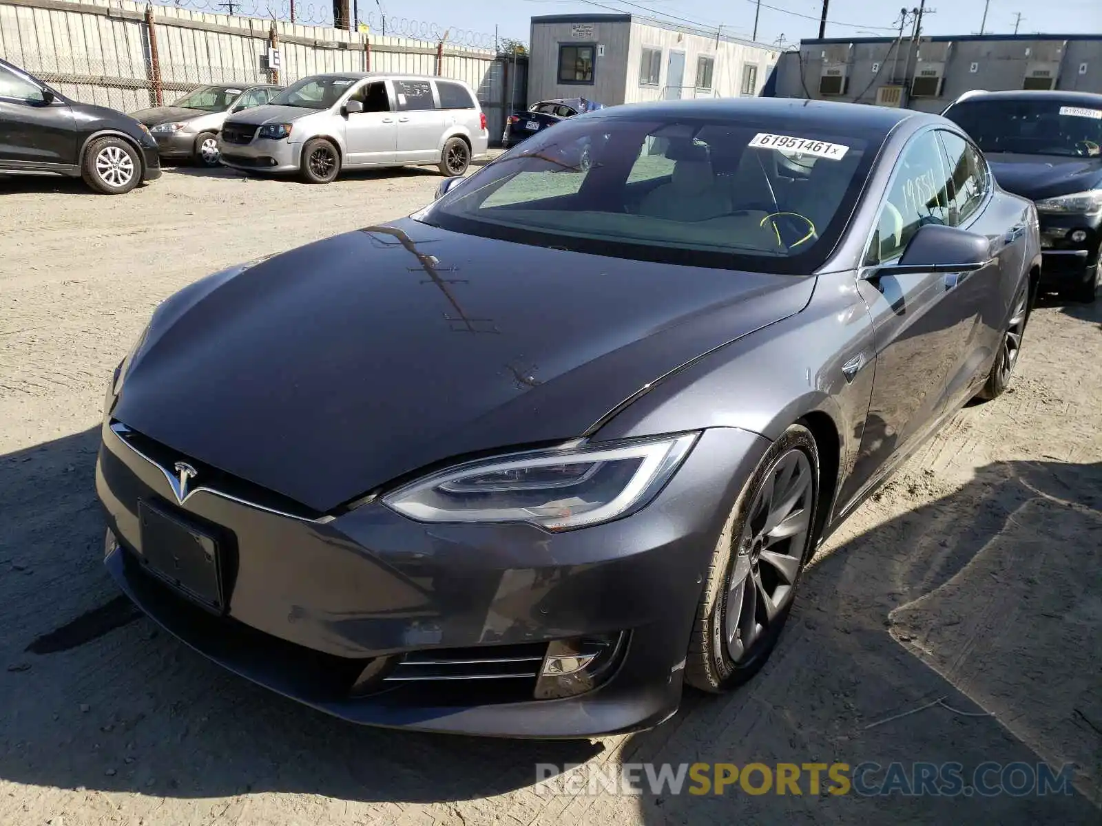 2 Фотография поврежденного автомобиля 5YJSA1E20LF361790 TESLA MODEL S 2020