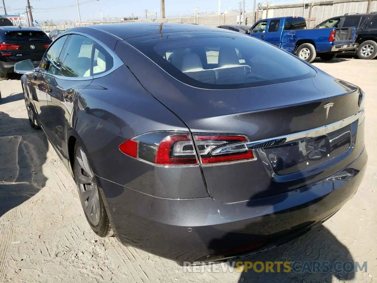 3 Photograph of a damaged car 5YJSA1E20LF361790 TESLA MODEL S 2020