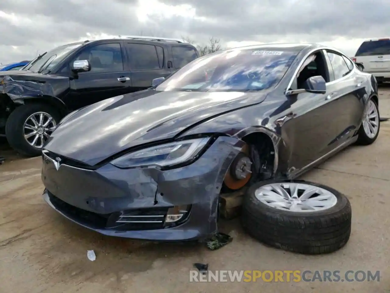 2 Photograph of a damaged car 5YJSA1E20LF362079 TESLA MODEL S 2020