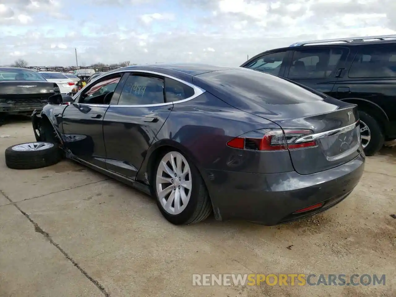 3 Photograph of a damaged car 5YJSA1E20LF362079 TESLA MODEL S 2020