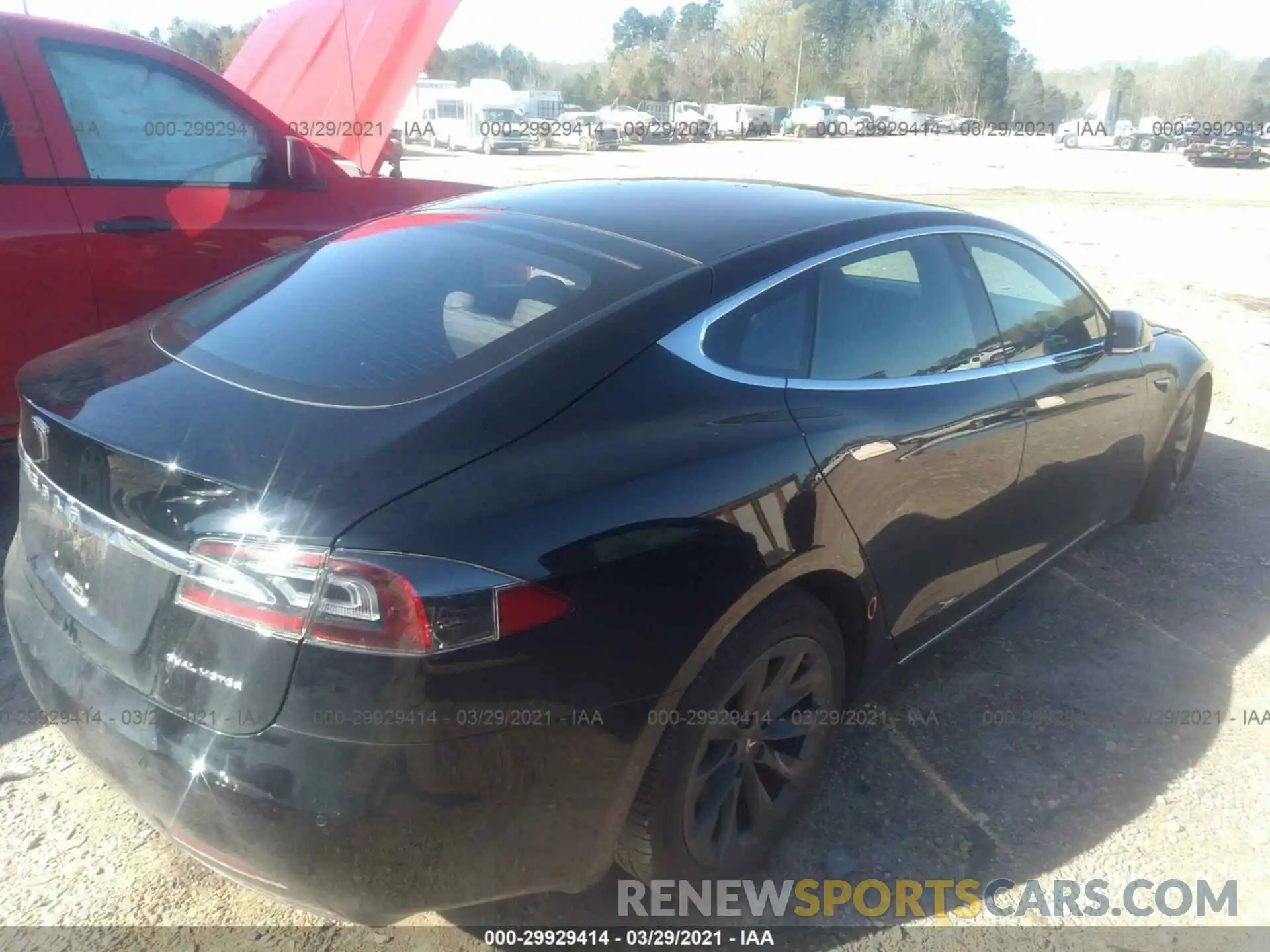 4 Photograph of a damaged car 5YJSA1E20LF365306 TESLA MODEL S 2020