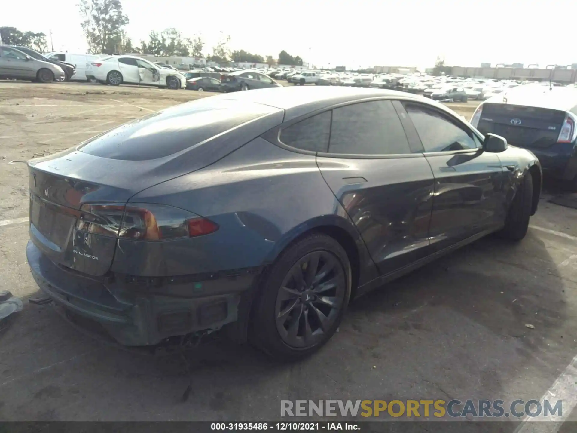 4 Фотография поврежденного автомобиля 5YJSA1E20LF396233 TESLA MODEL S 2020