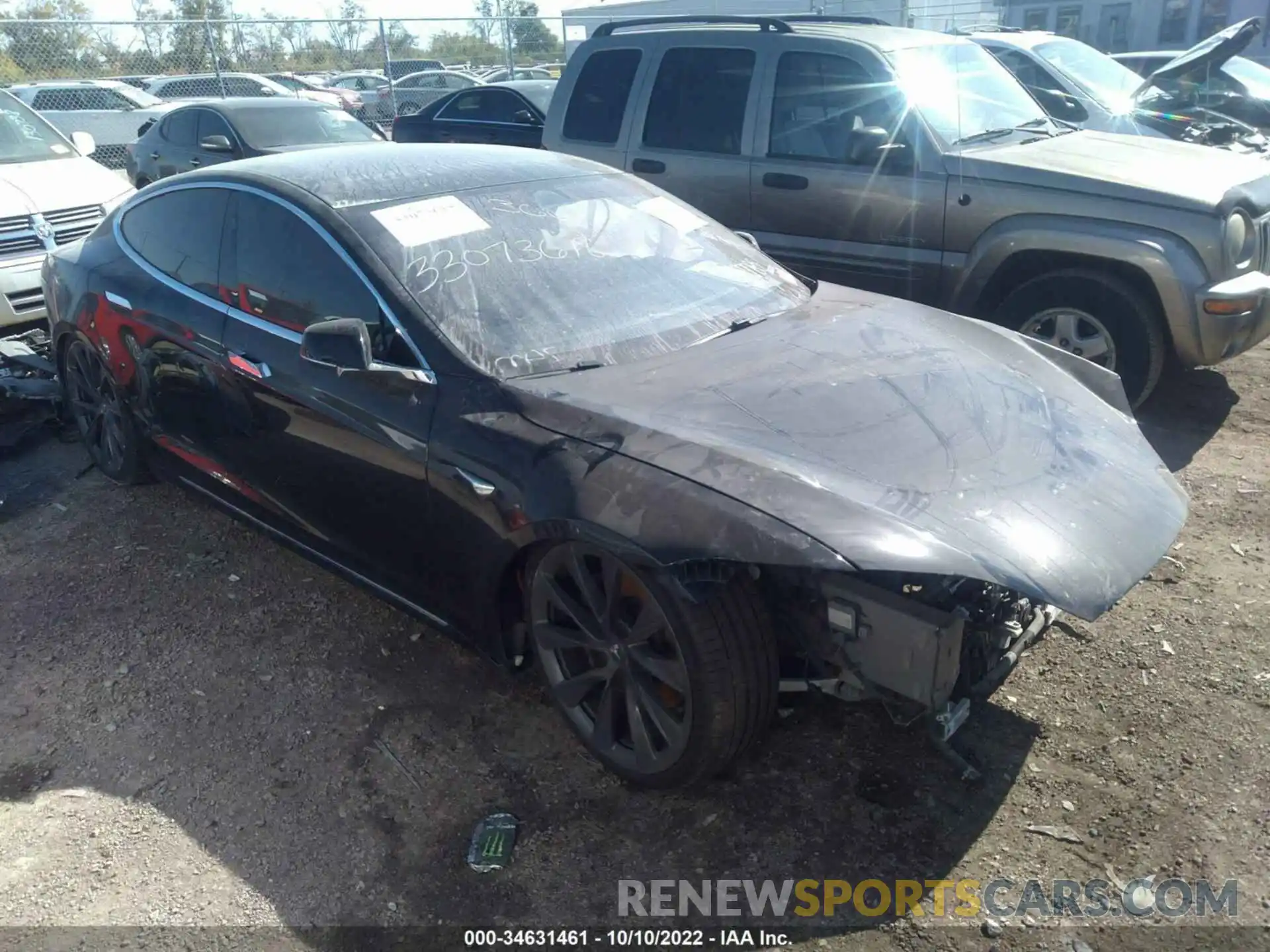 1 Photograph of a damaged car 5YJSA1E20LF400085 TESLA MODEL S 2020