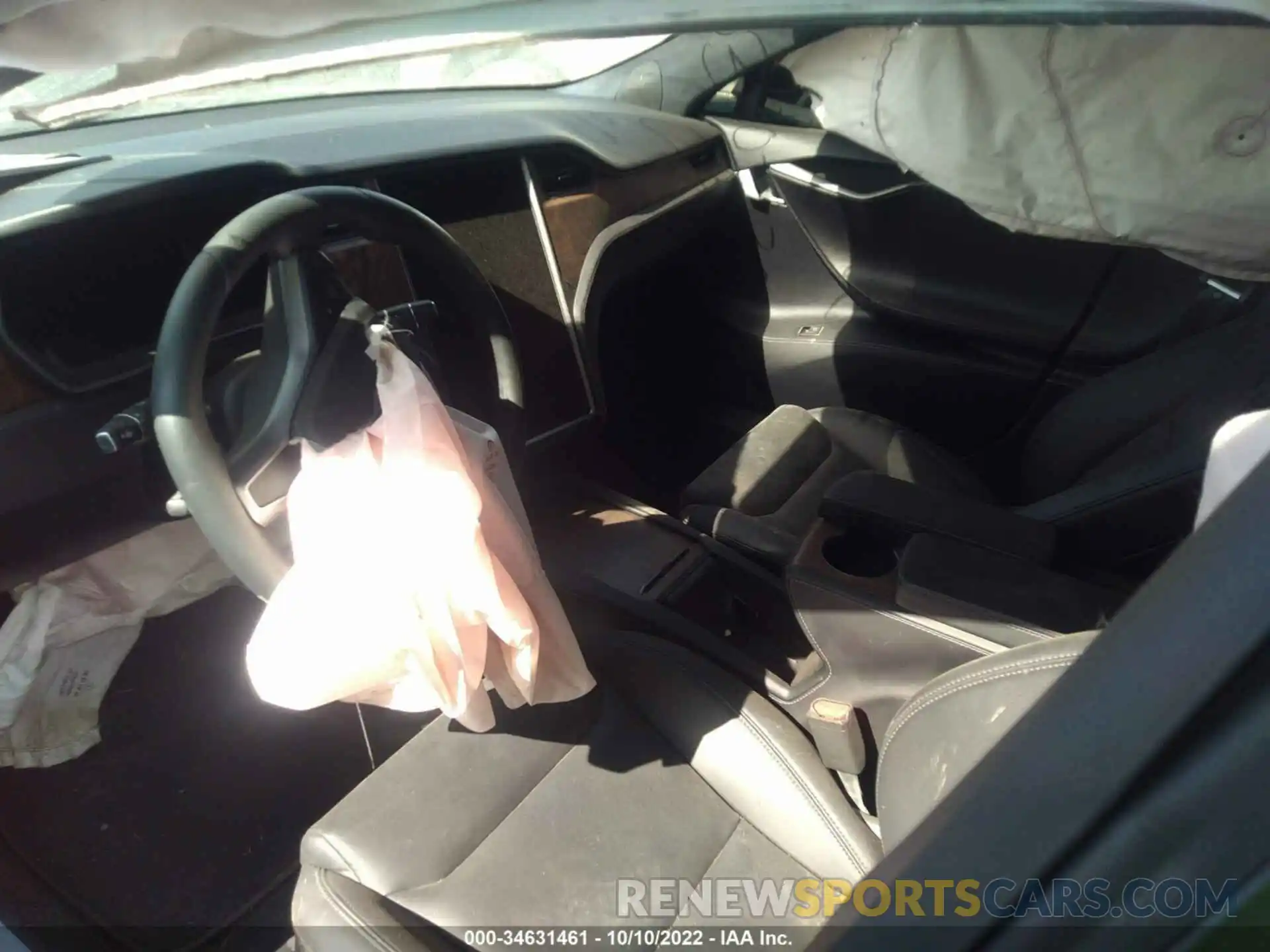 5 Photograph of a damaged car 5YJSA1E20LF400085 TESLA MODEL S 2020