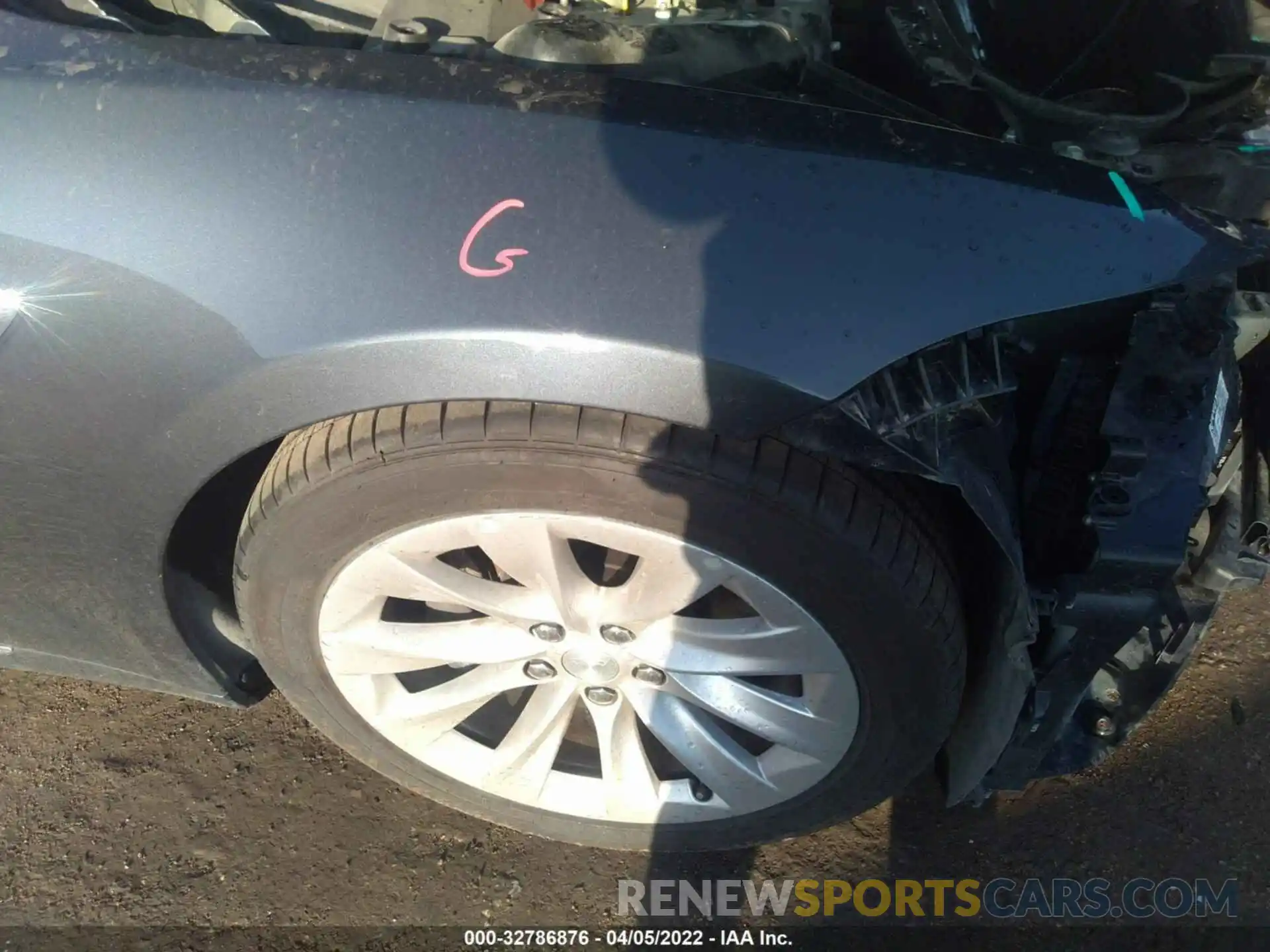 14 Photograph of a damaged car 5YJSA1E21LF349230 TESLA MODEL S 2020