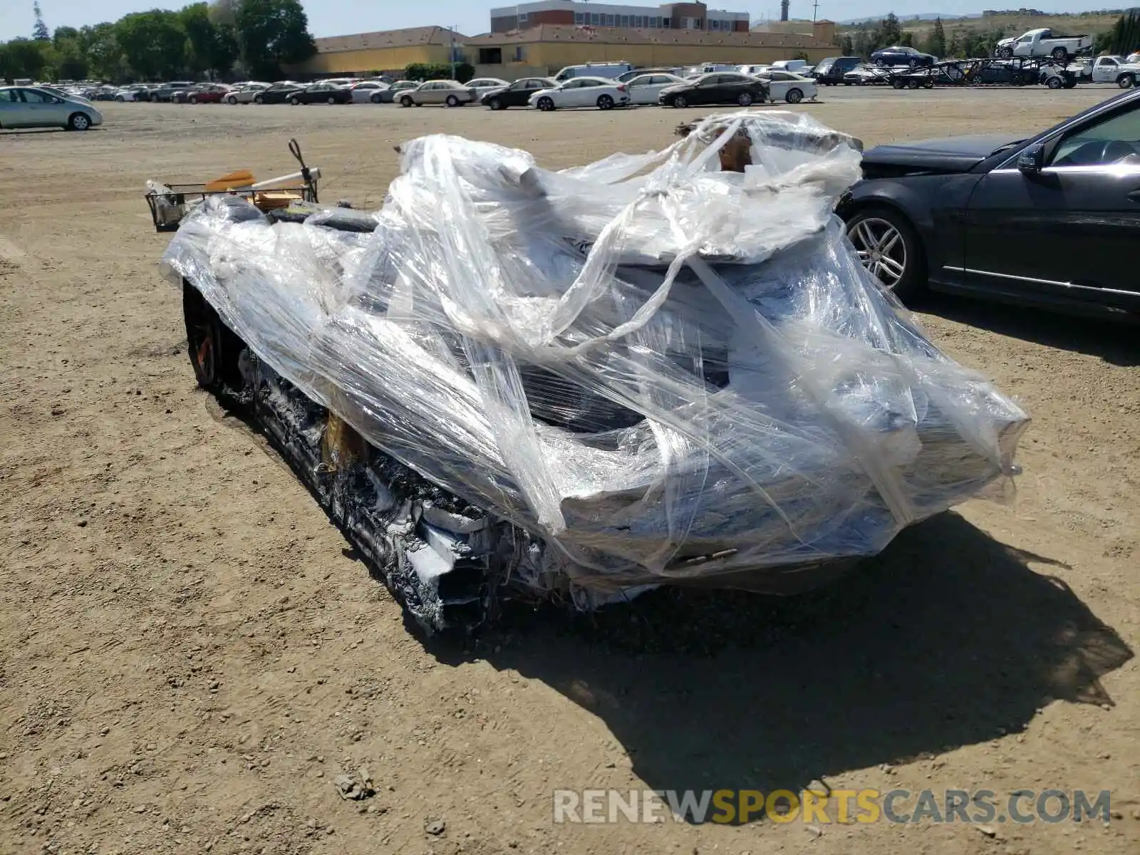 3 Photograph of a damaged car 5YJSA1E21LF363323 TESLA MODEL S 2020