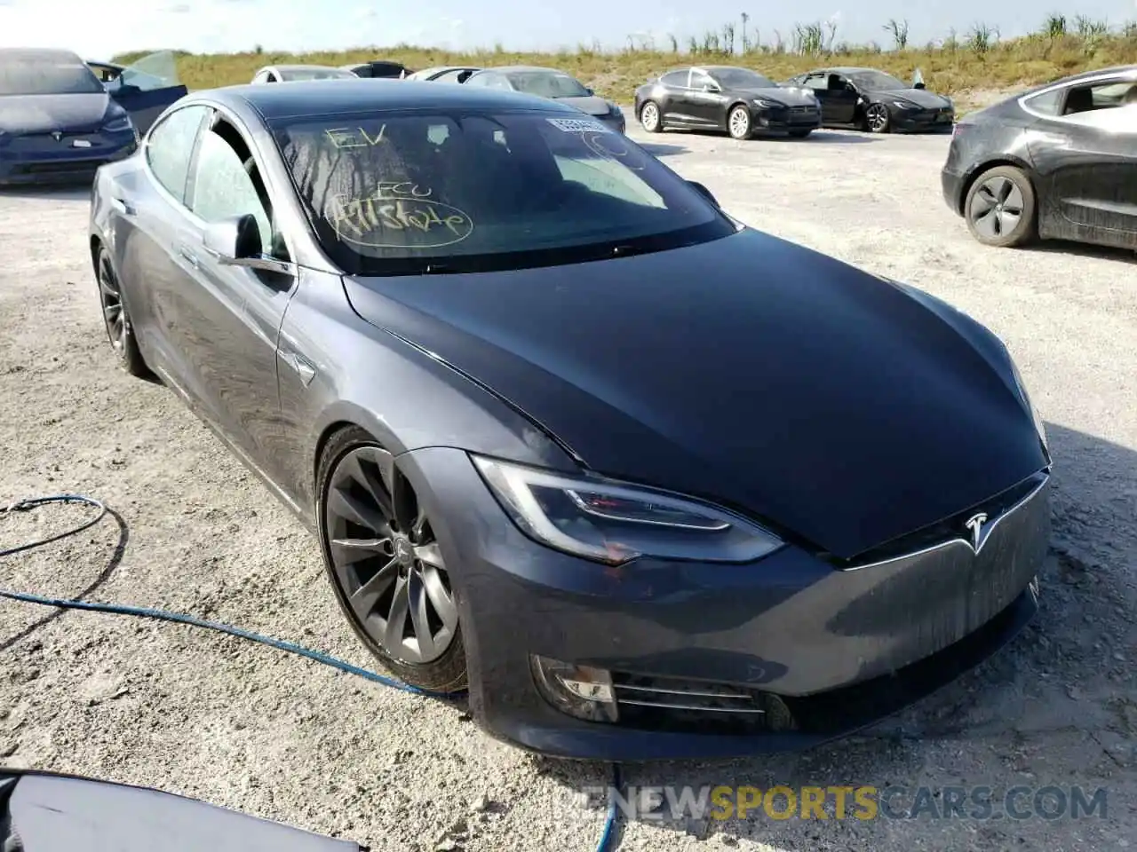 1 Photograph of a damaged car 5YJSA1E21LF364102 TESLA MODEL S 2020