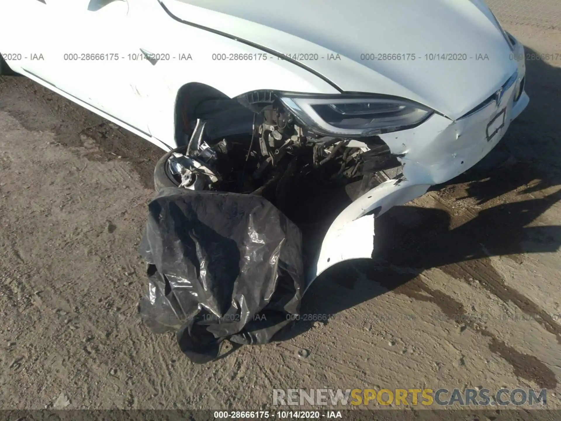 6 Photograph of a damaged car 5YJSA1E21LF365315 TESLA MODEL S 2020