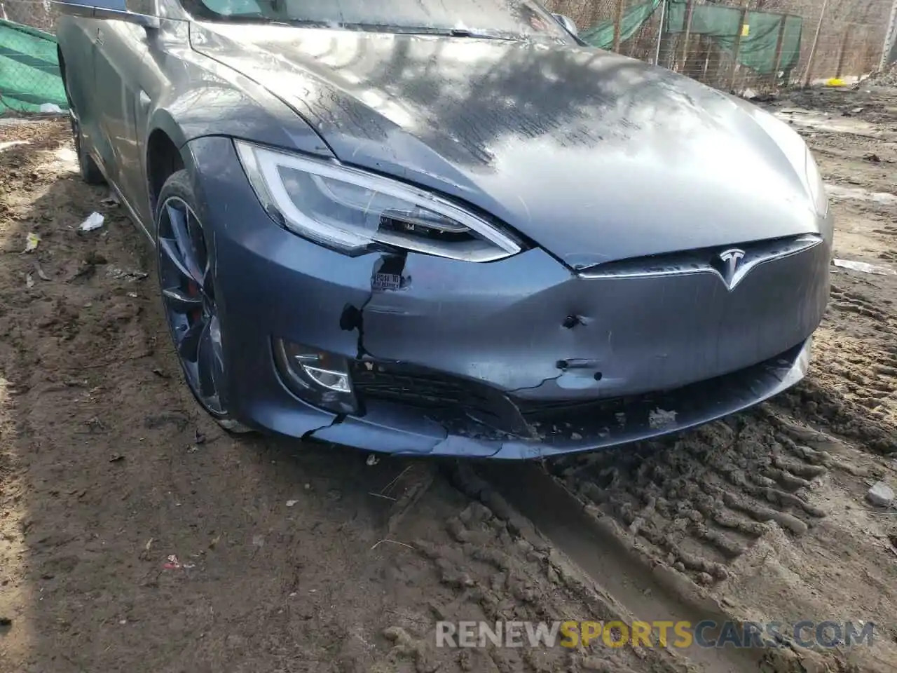 9 Photograph of a damaged car 5YJSA1E21LF391462 TESLA MODEL S 2020