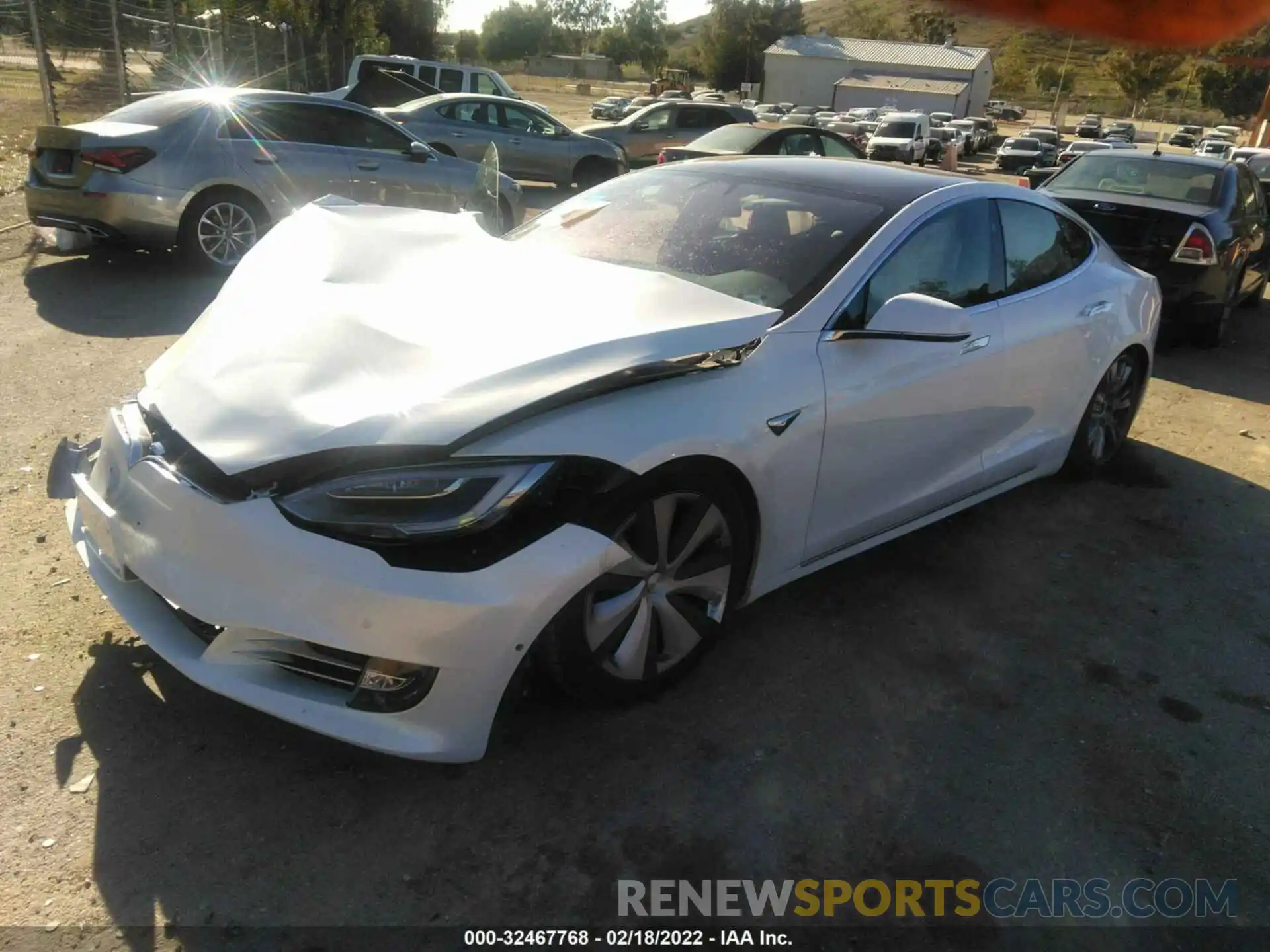 2 Photograph of a damaged car 5YJSA1E22LF369552 TESLA MODEL S 2020