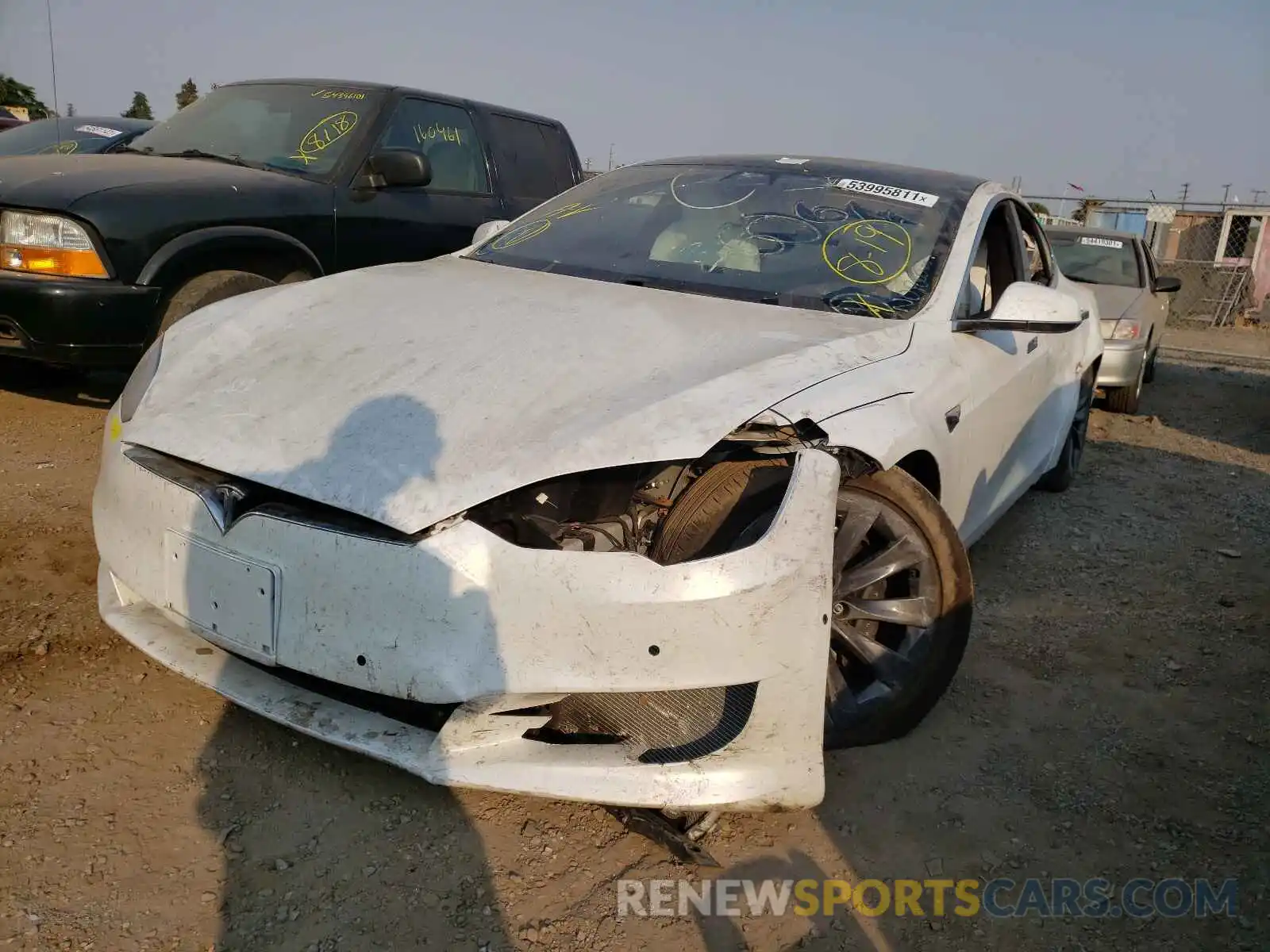 2 Photograph of a damaged car 5YJSA1E22LF378915 TESLA MODEL S 2020