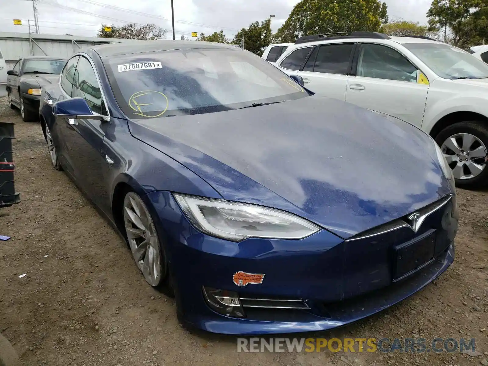 1 Фотография поврежденного автомобиля 5YJSA1E23LF357748 TESLA MODEL S 2020