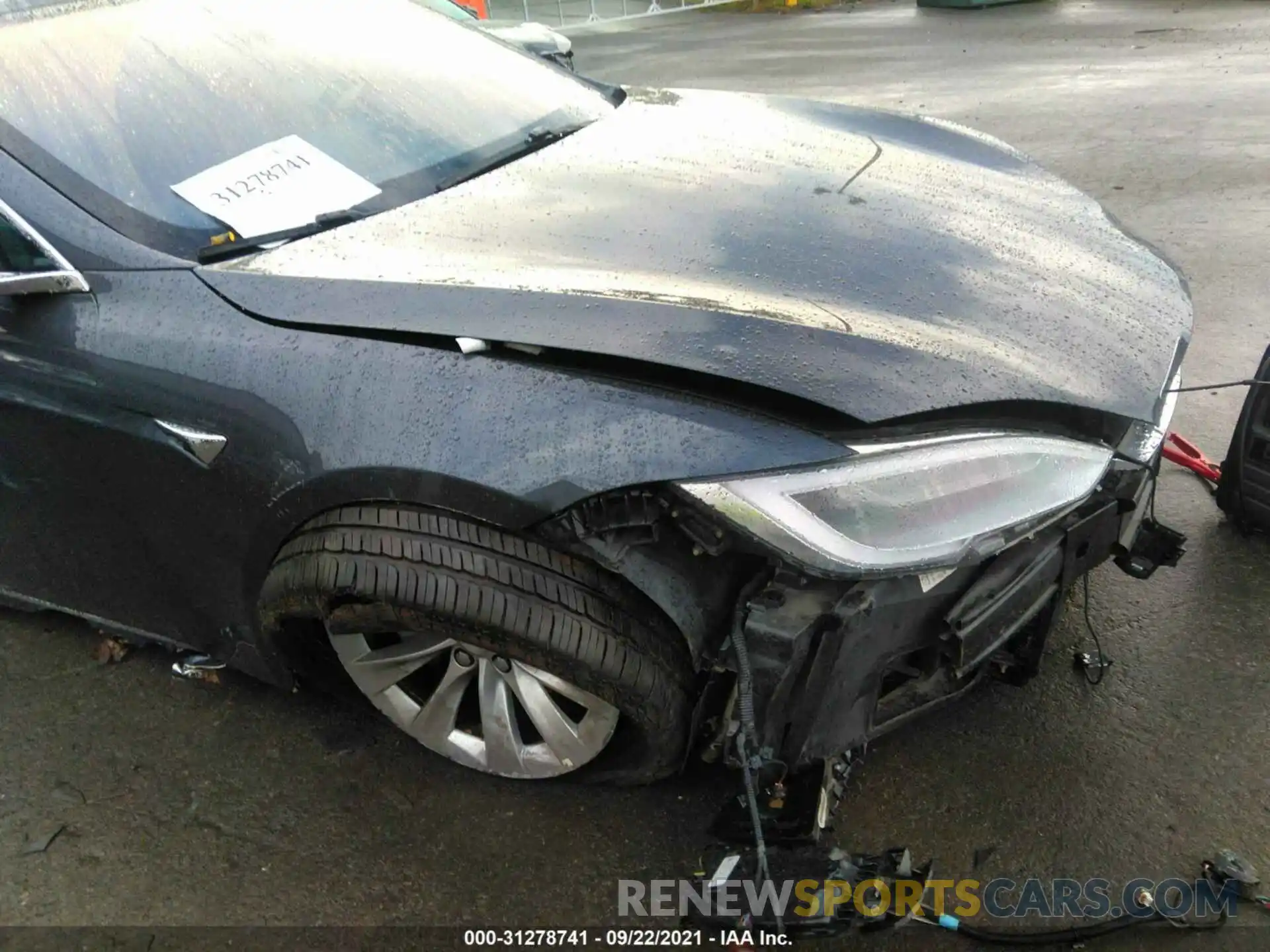 6 Photograph of a damaged car 5YJSA1E23LF360472 TESLA MODEL S 2020