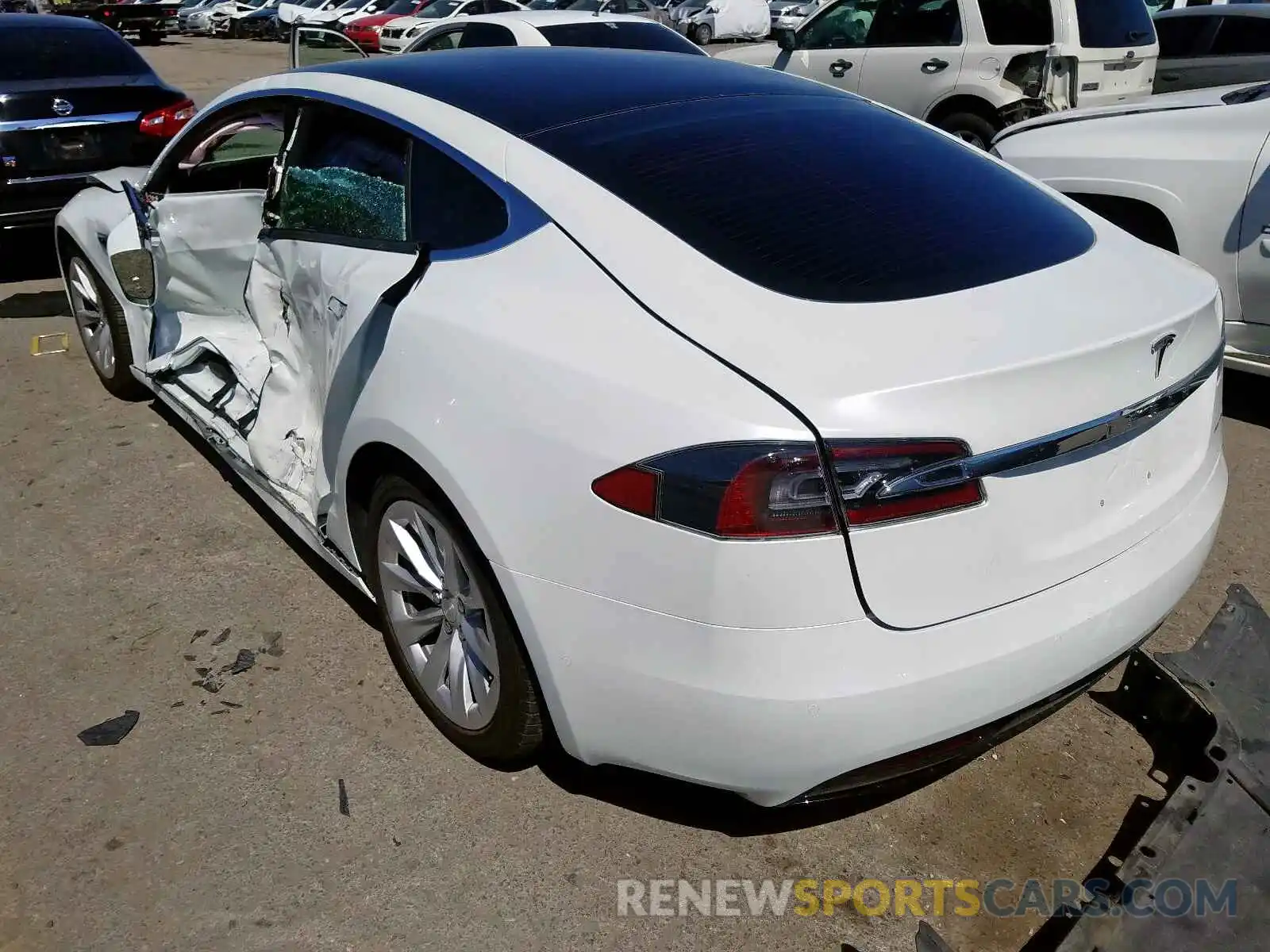 3 Photograph of a damaged car 5YJSA1E23LF361993 TESLA MODEL S 2020