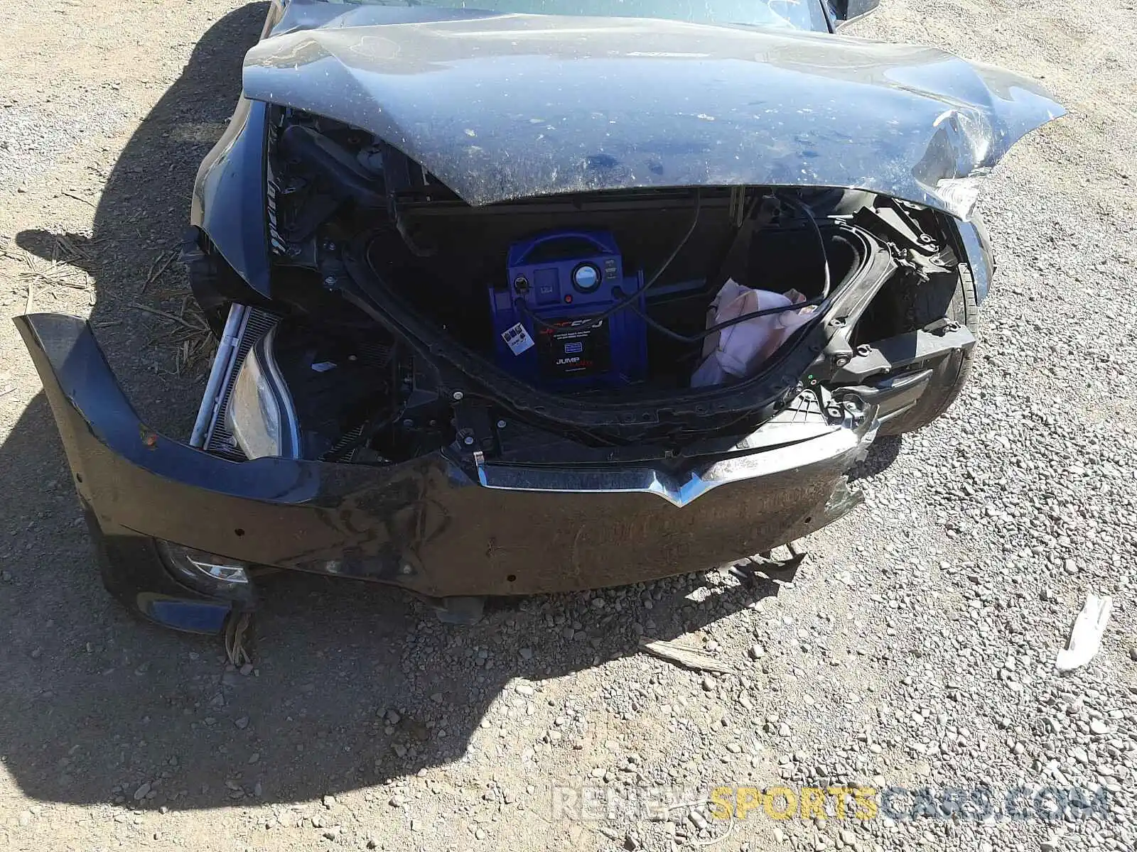 9 Photograph of a damaged car 5YJSA1E23LF370385 TESLA MODEL S 2020