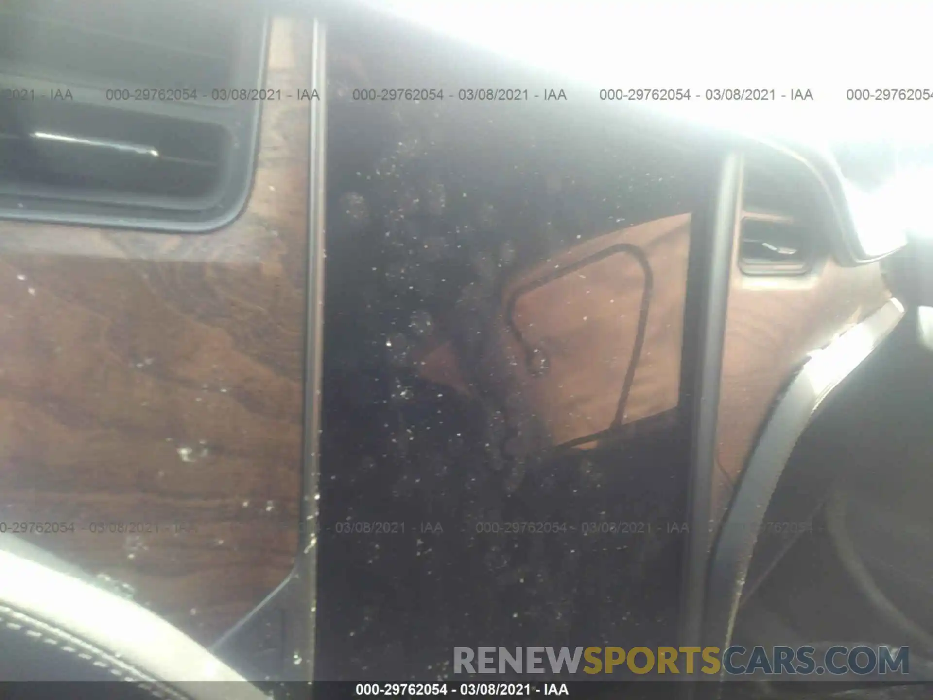 7 Photograph of a damaged car 5YJSA1E23LF397327 TESLA MODEL S 2020