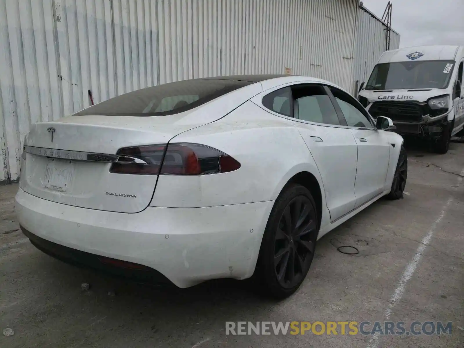 4 Фотография поврежденного автомобиля 5YJSA1E23LF402283 TESLA MODEL S 2020