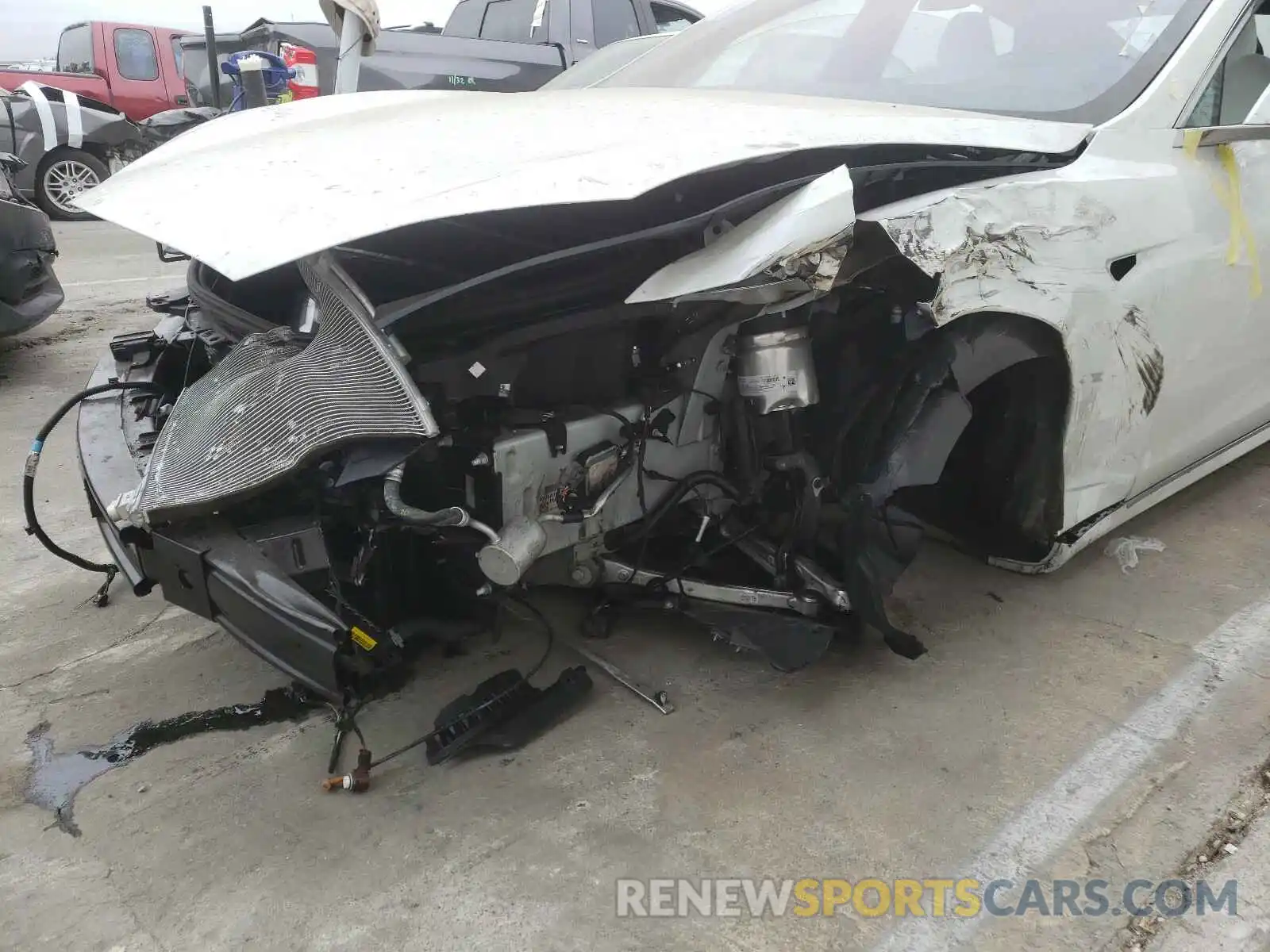 9 Photograph of a damaged car 5YJSA1E23LF402283 TESLA MODEL S 2020