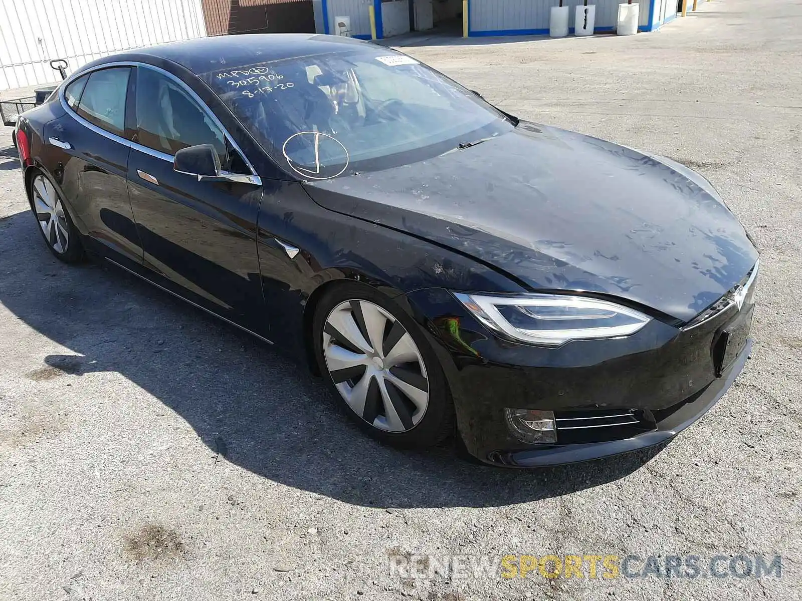 1 Фотография поврежденного автомобиля 5YJSA1E23LF402560 TESLA MODEL S 2020