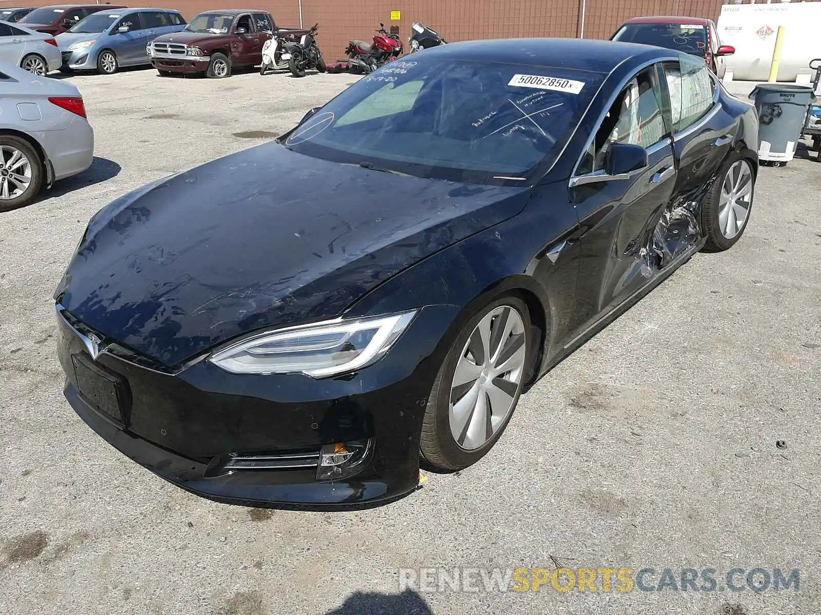 2 Photograph of a damaged car 5YJSA1E23LF402560 TESLA MODEL S 2020