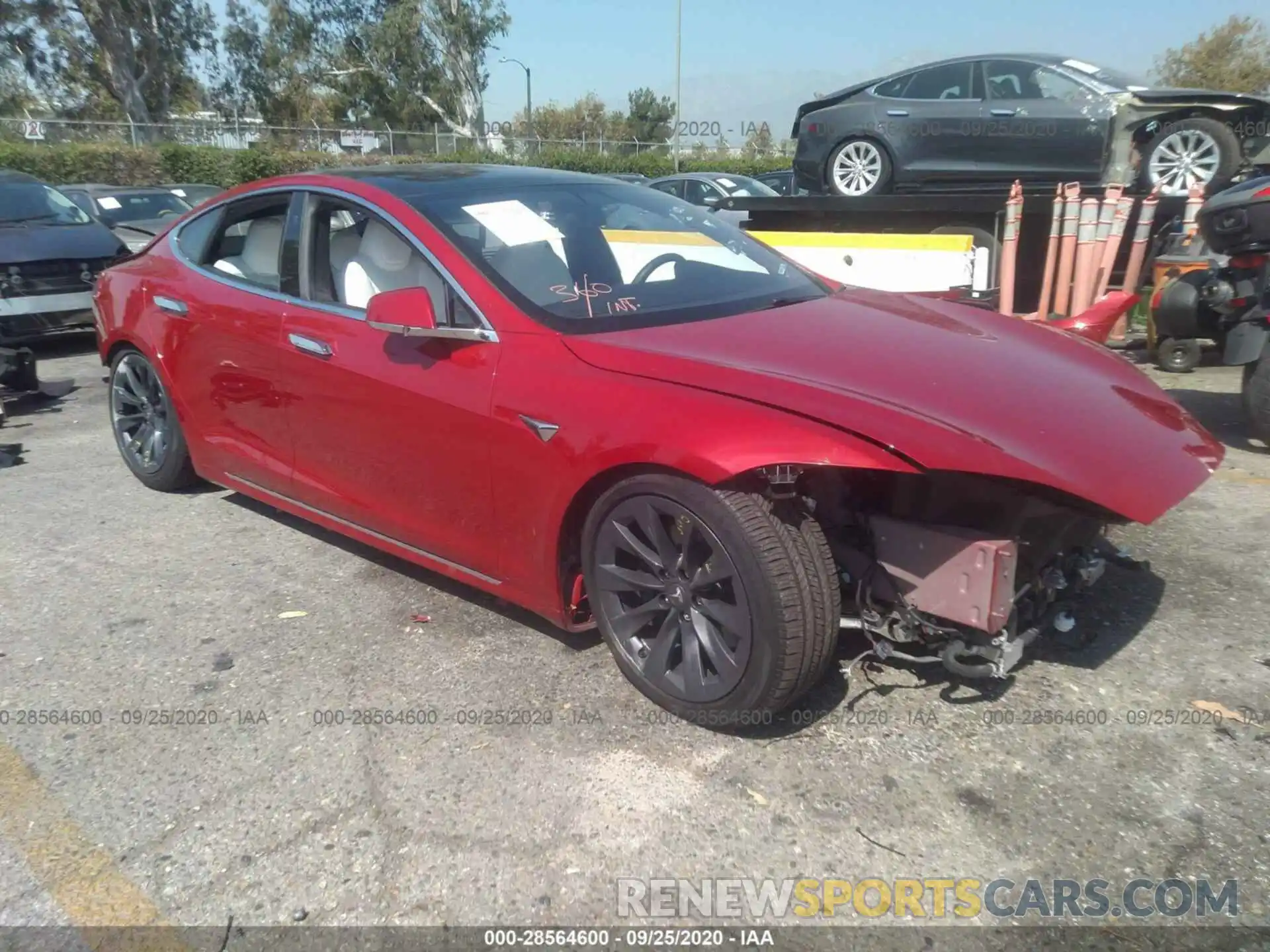 1 Photograph of a damaged car 5YJSA1E24LF391200 TESLA MODEL S 2020