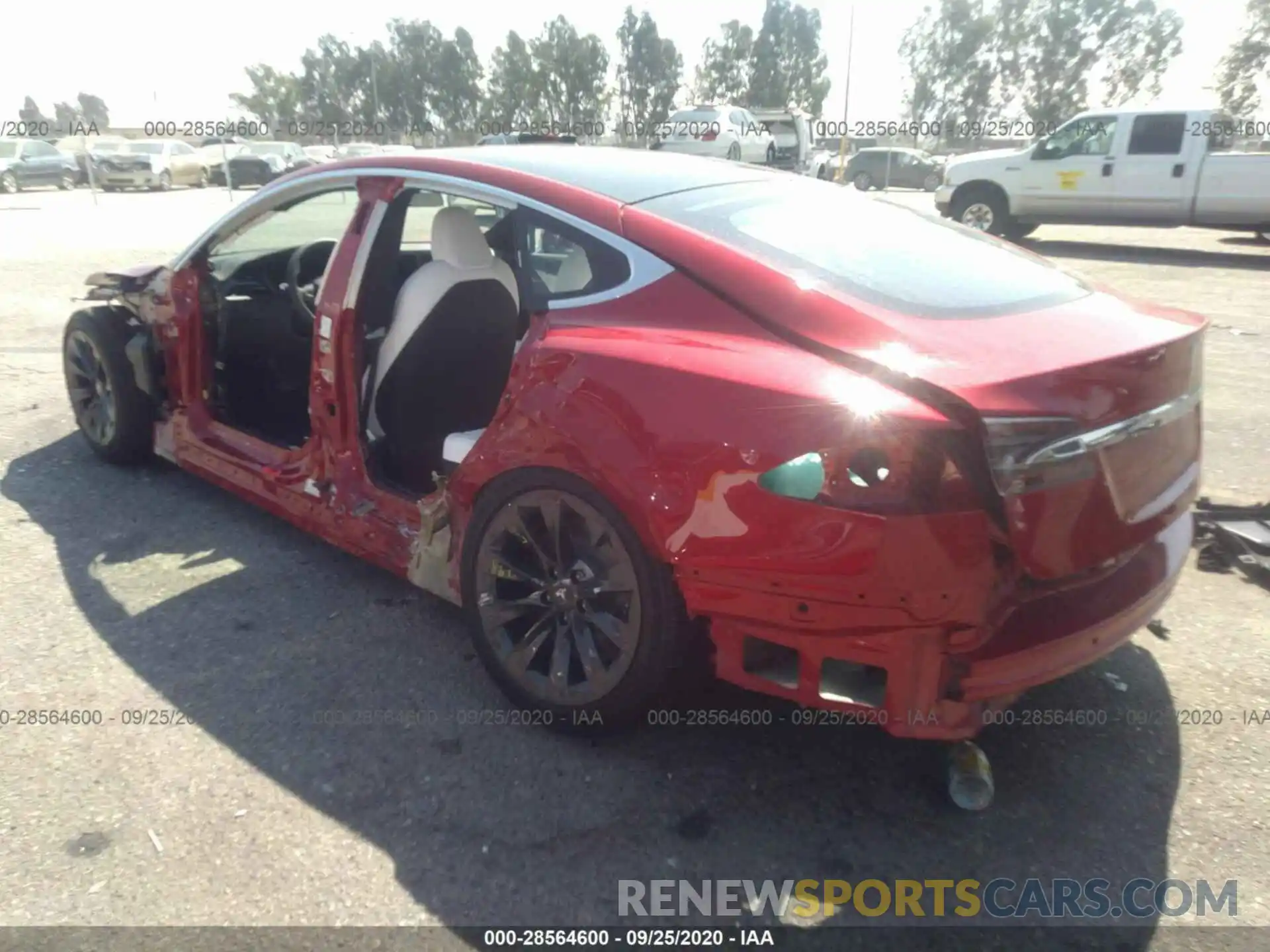 3 Photograph of a damaged car 5YJSA1E24LF391200 TESLA MODEL S 2020