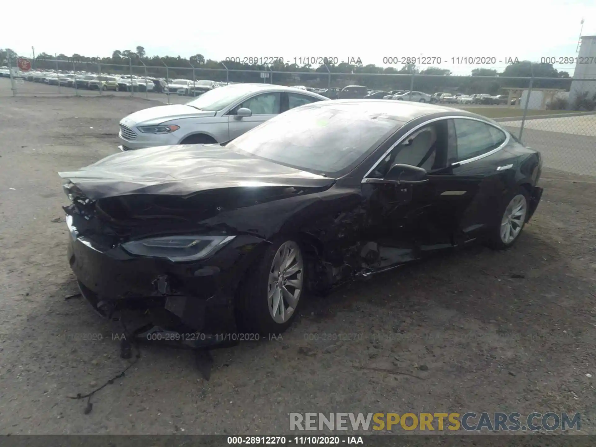 2 Photograph of a damaged car 5YJSA1E25LF355063 TESLA MODEL S 2020