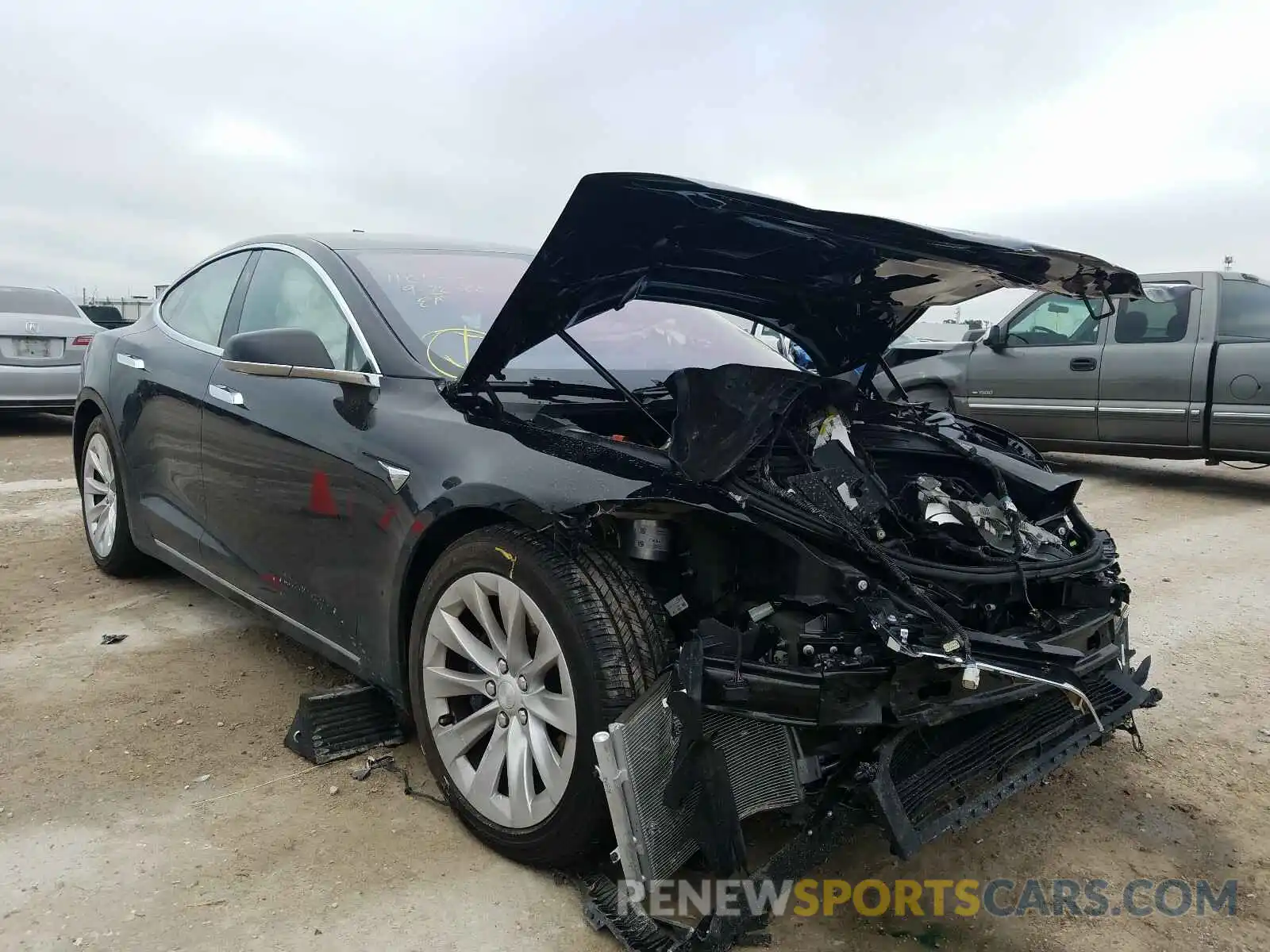 1 Photograph of a damaged car 5YJSA1E25LF358951 TESLA MODEL S 2020