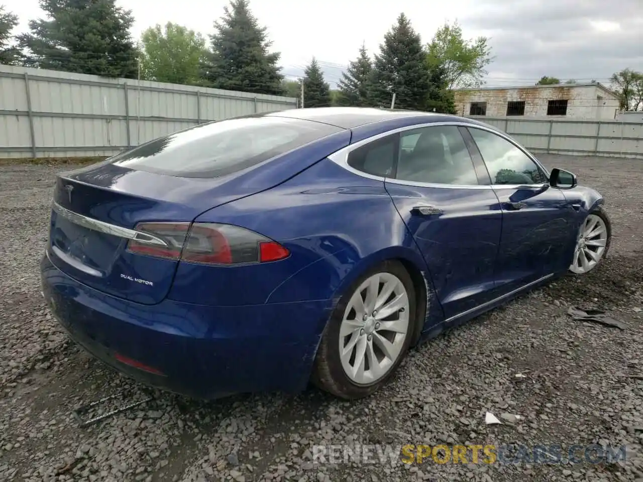 4 Photograph of a damaged car 5YJSA1E25LF359503 TESLA MODEL S 2020