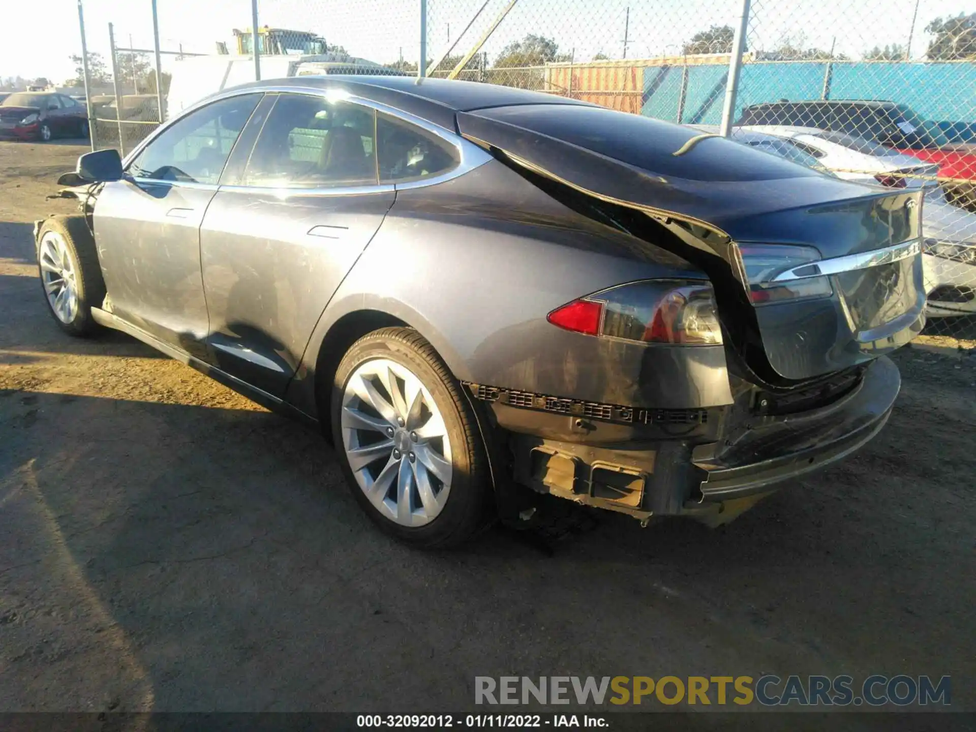 3 Photograph of a damaged car 5YJSA1E25LF360716 TESLA MODEL S 2020