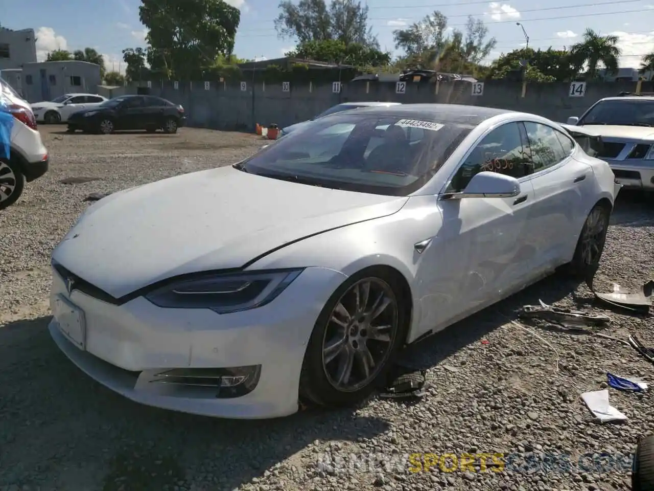 2 Photograph of a damaged car 5YJSA1E25LF397362 TESLA MODEL S 2020