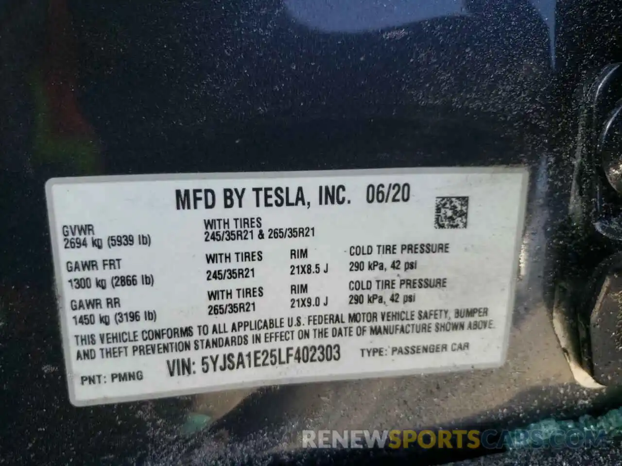 10 Photograph of a damaged car 5YJSA1E25LF402303 TESLA MODEL S 2020