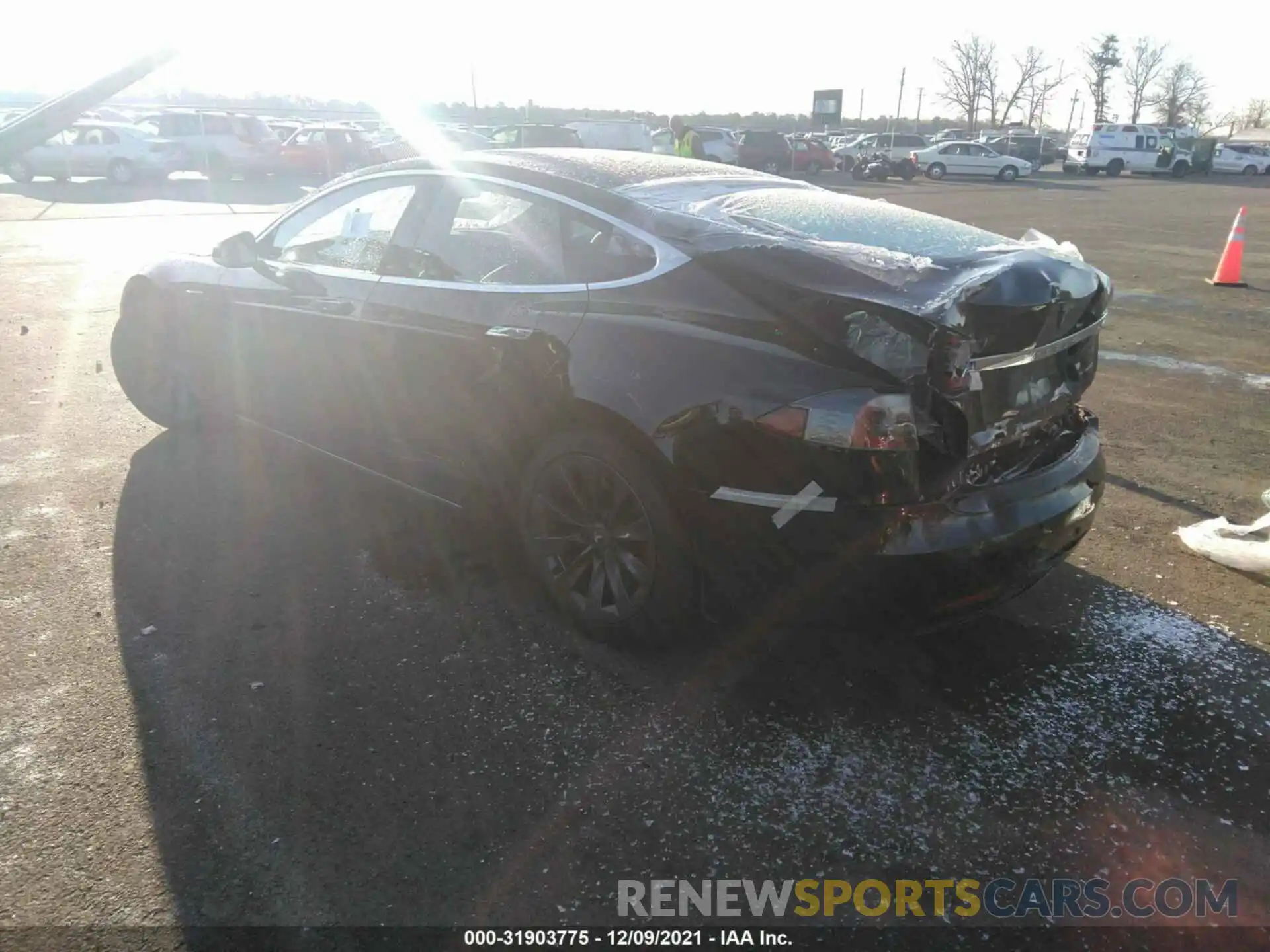 3 Photograph of a damaged car 5YJSA1E25LF410868 TESLA MODEL S 2020