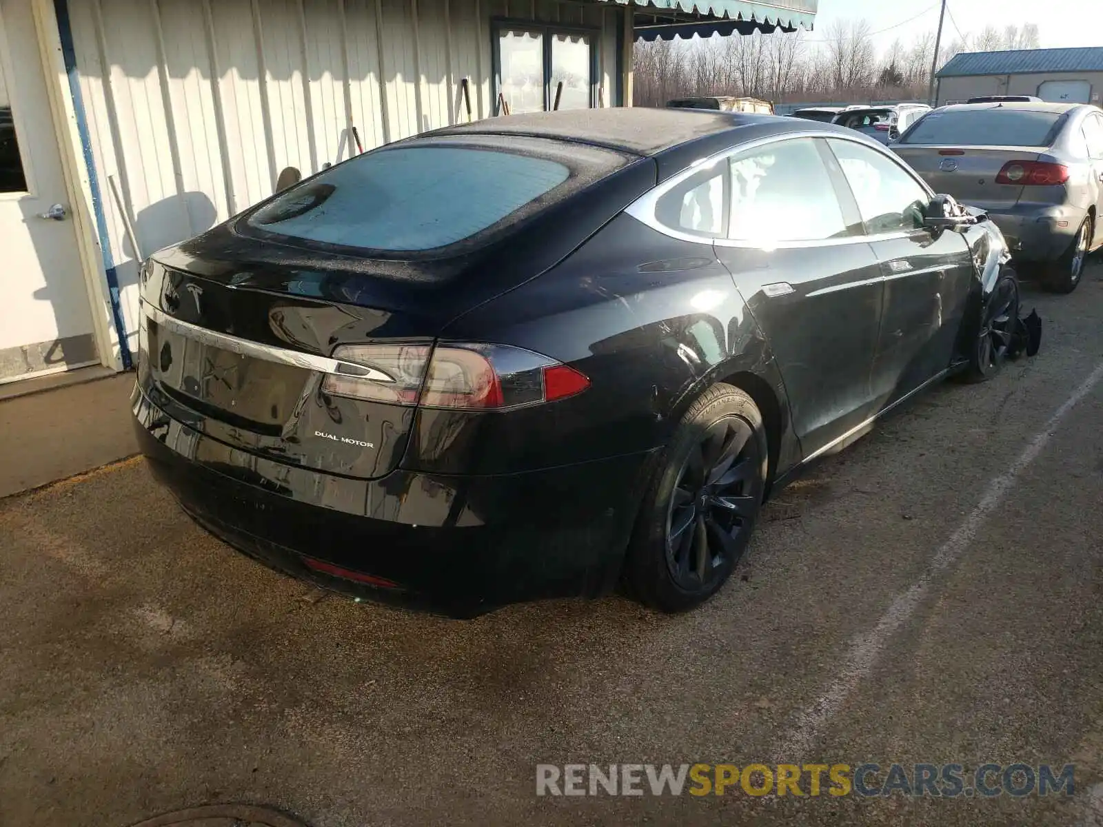 4 Фотография поврежденного автомобиля 5YJSA1E26LF360577 TESLA MODEL S 2020