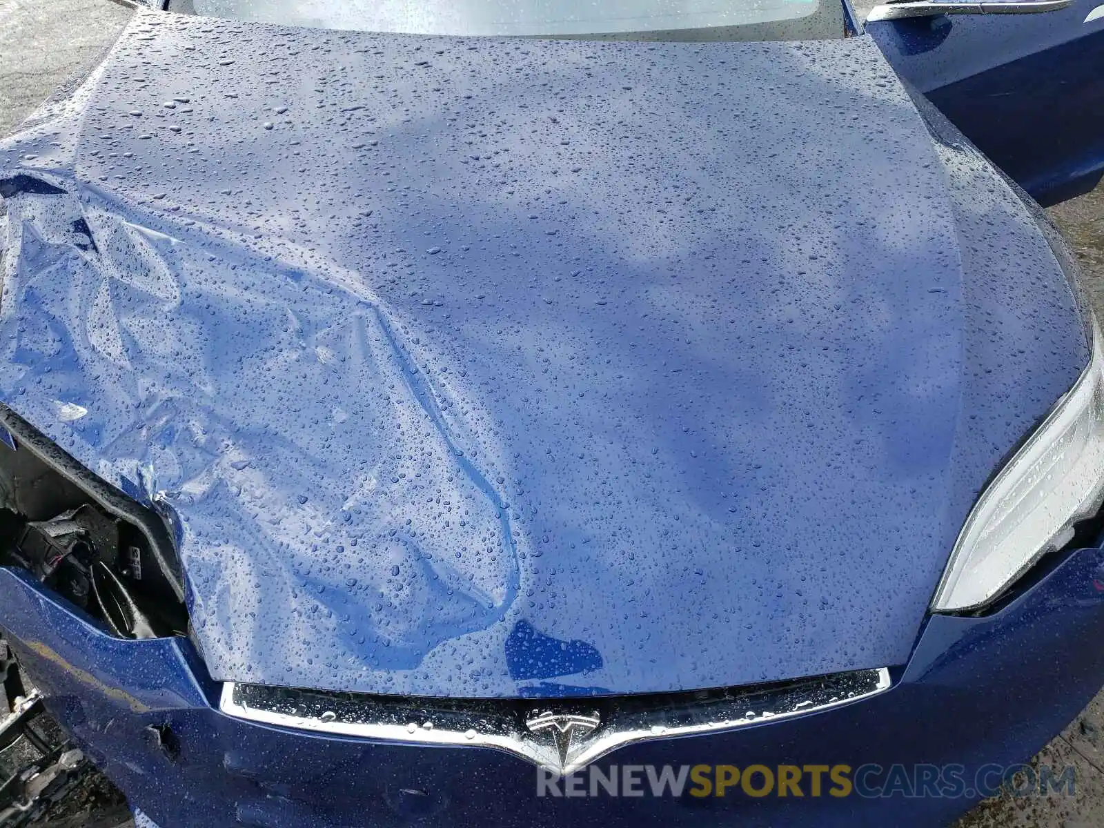 7 Photograph of a damaged car 5YJSA1E26LF363267 TESLA MODEL S 2020