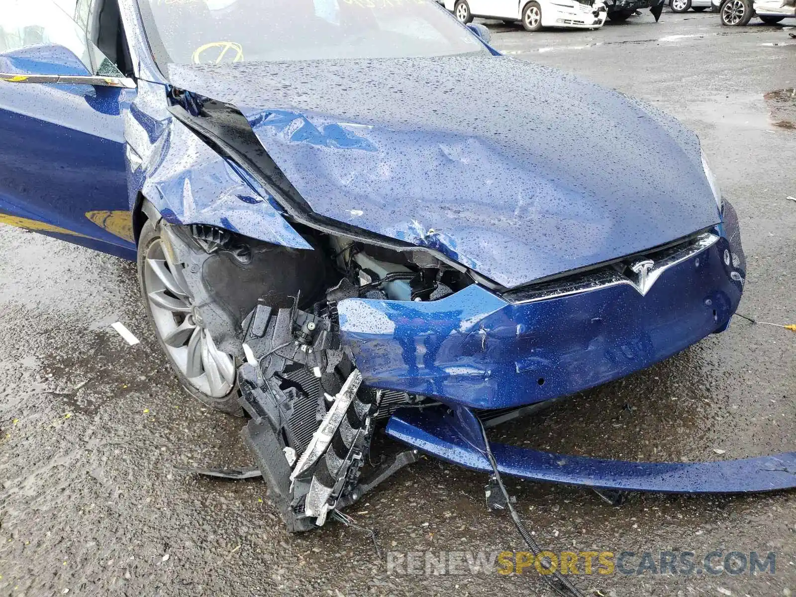 9 Photograph of a damaged car 5YJSA1E26LF363267 TESLA MODEL S 2020