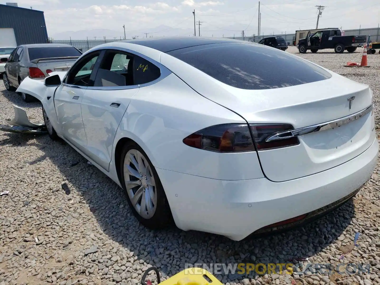 3 Фотография поврежденного автомобиля 5YJSA1E26LF366847 TESLA MODEL S 2020