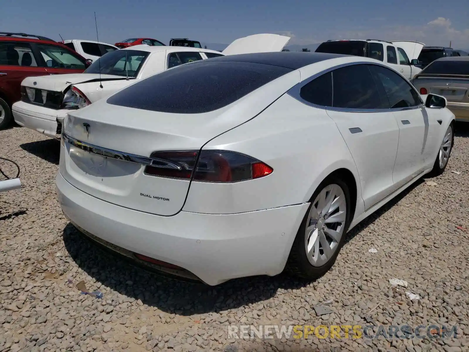 4 Photograph of a damaged car 5YJSA1E26LF366847 TESLA MODEL S 2020