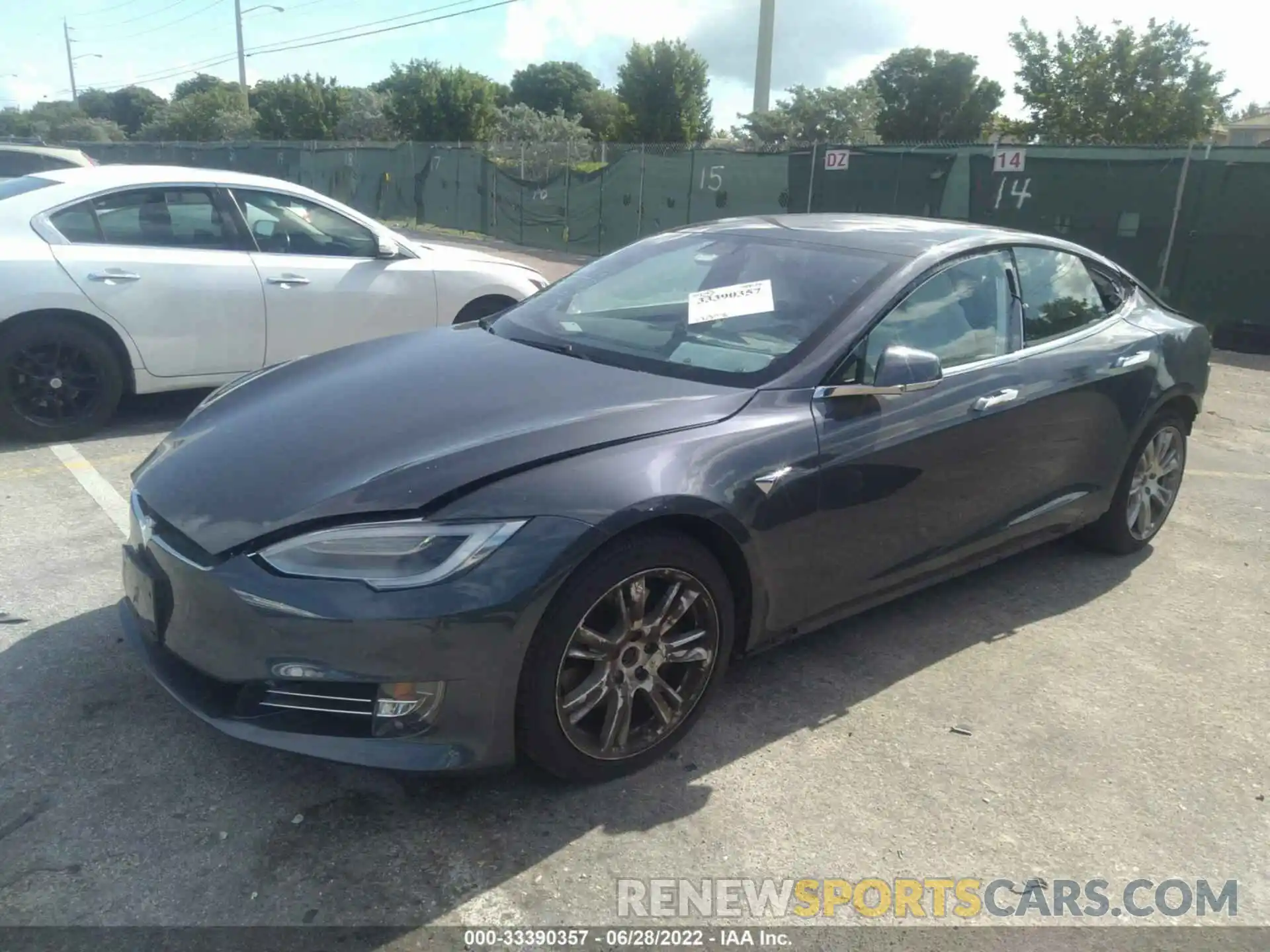 2 Photograph of a damaged car 5YJSA1E26LF381865 TESLA MODEL S 2020